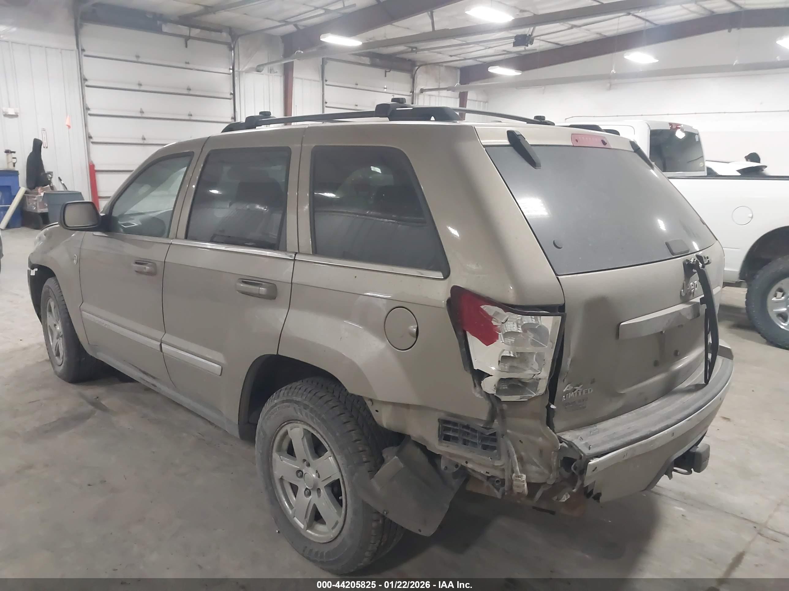 JEEP GRAND image 3