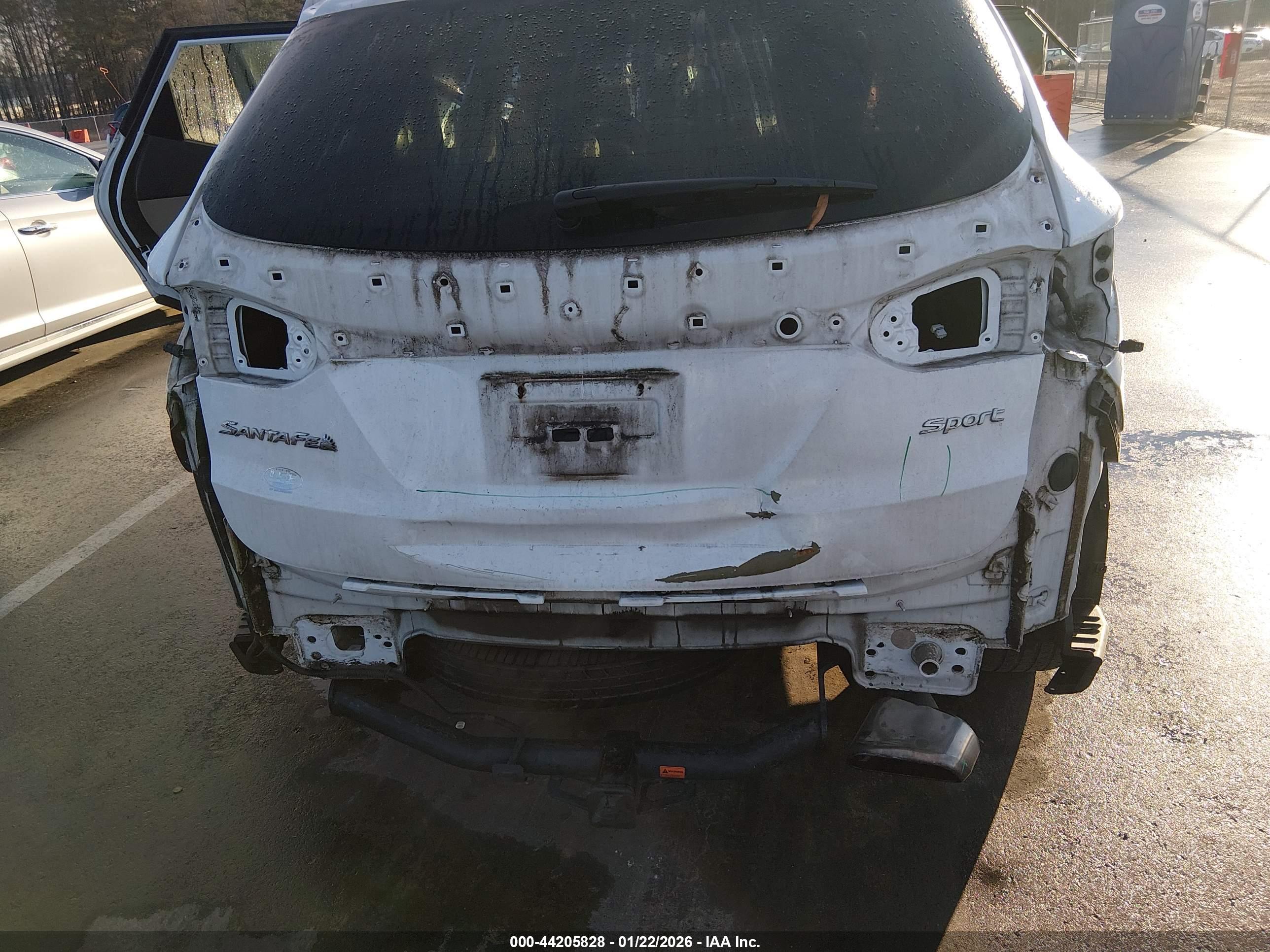 HYUNDAI SANTA image 6