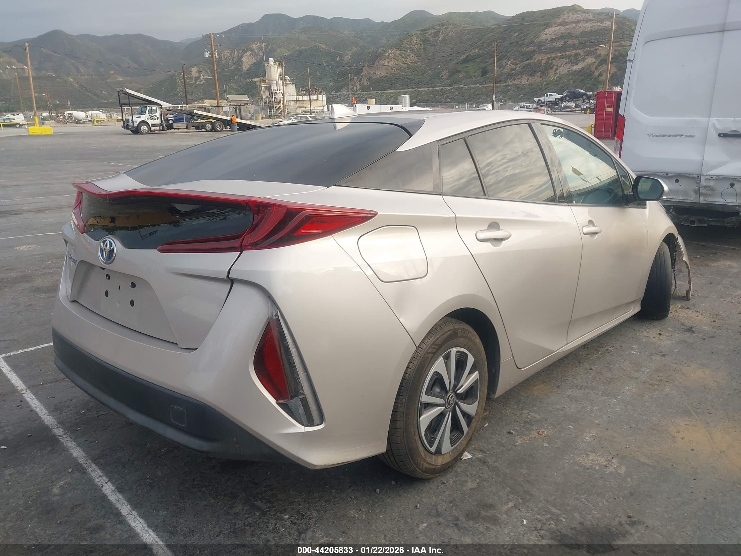 TOYOTA PRIUS image 4