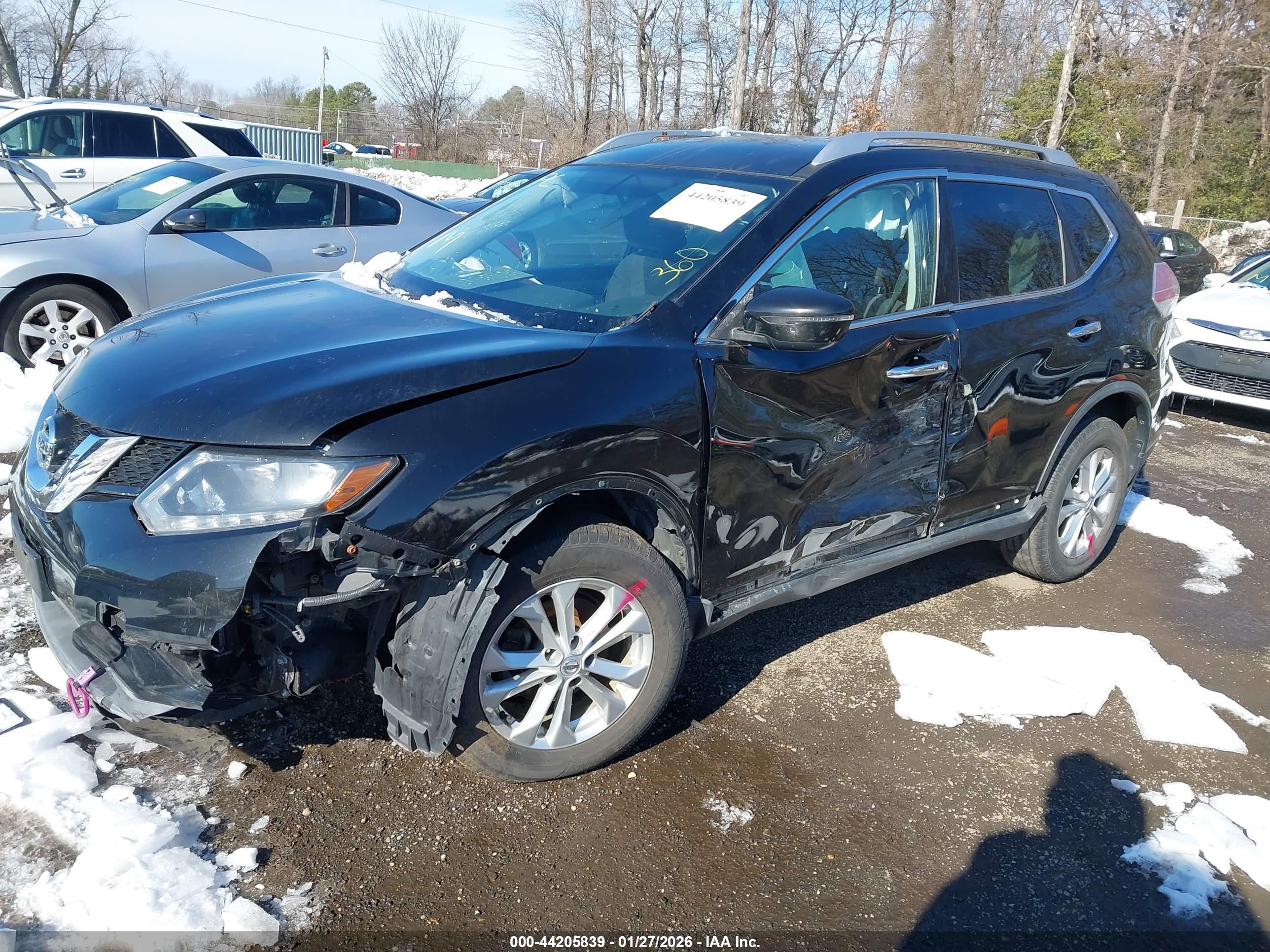 NISSAN ROGUE image 2