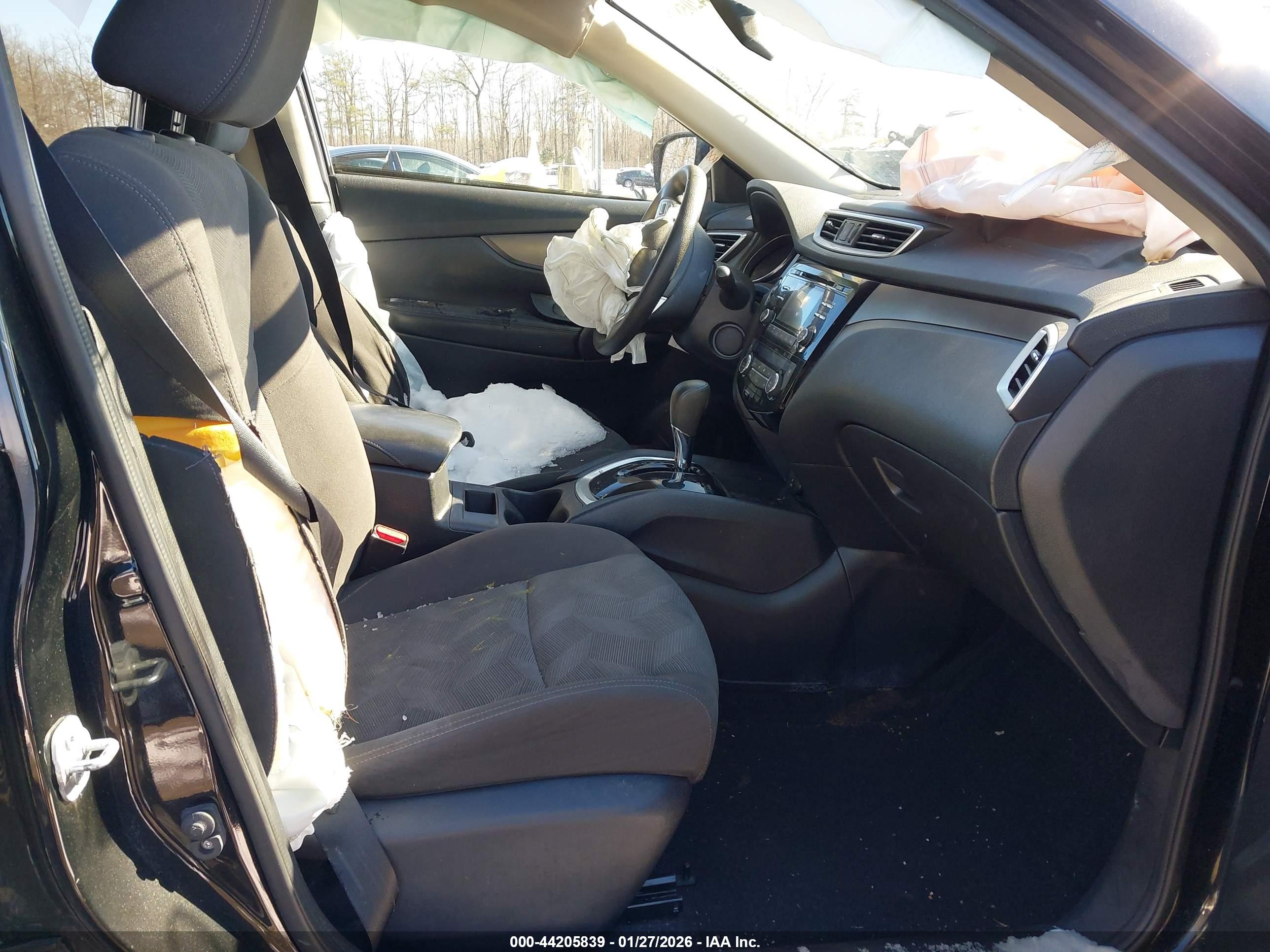 NISSAN ROGUE image 5