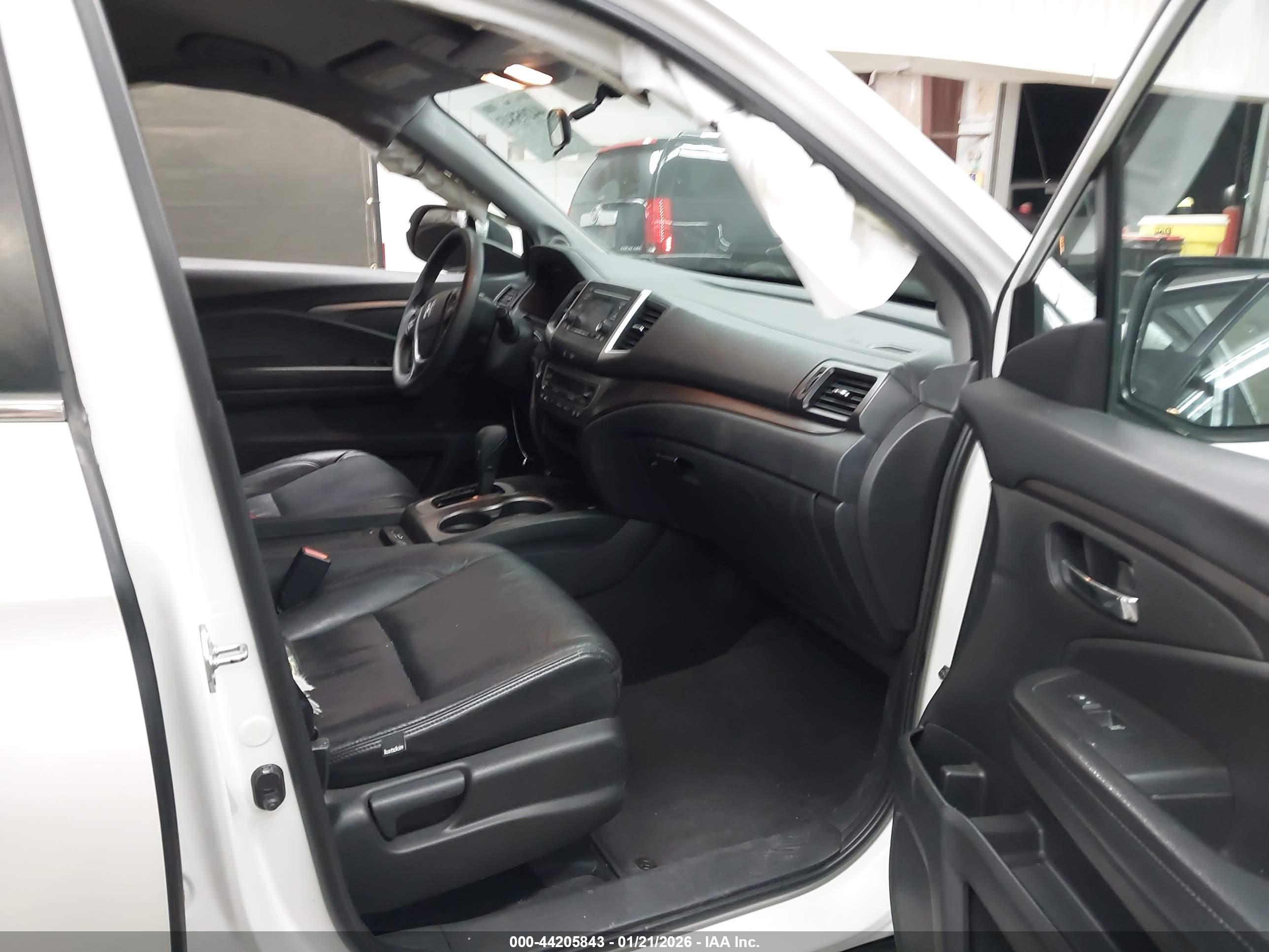 HONDA PILOT image 5