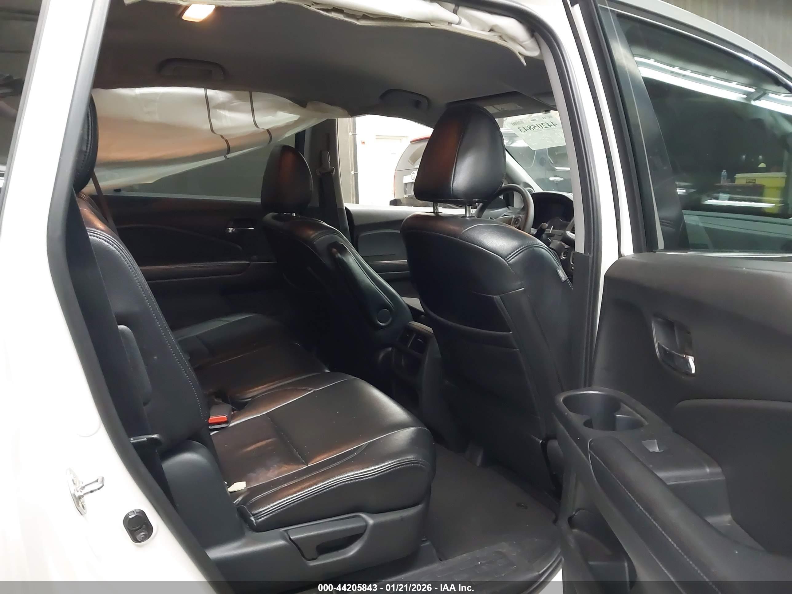 HONDA PILOT image 8