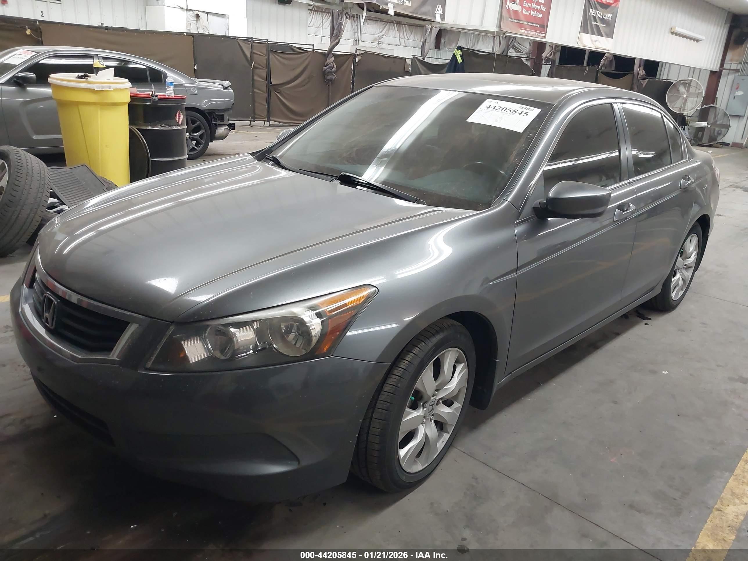 HONDA ACCORD image 2