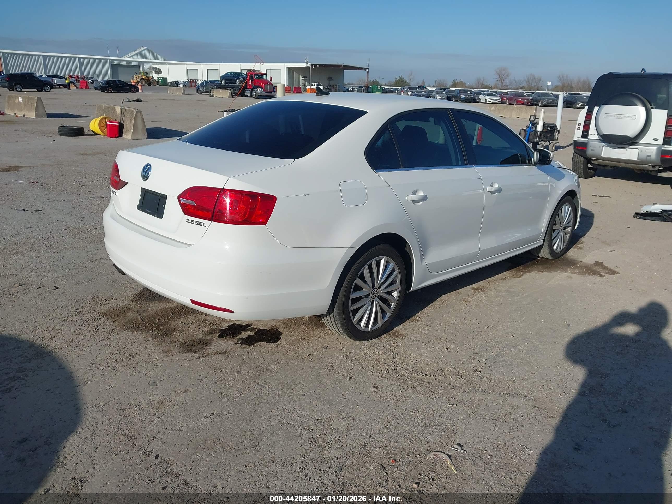 VOLKSWAGEN JETTA image 4