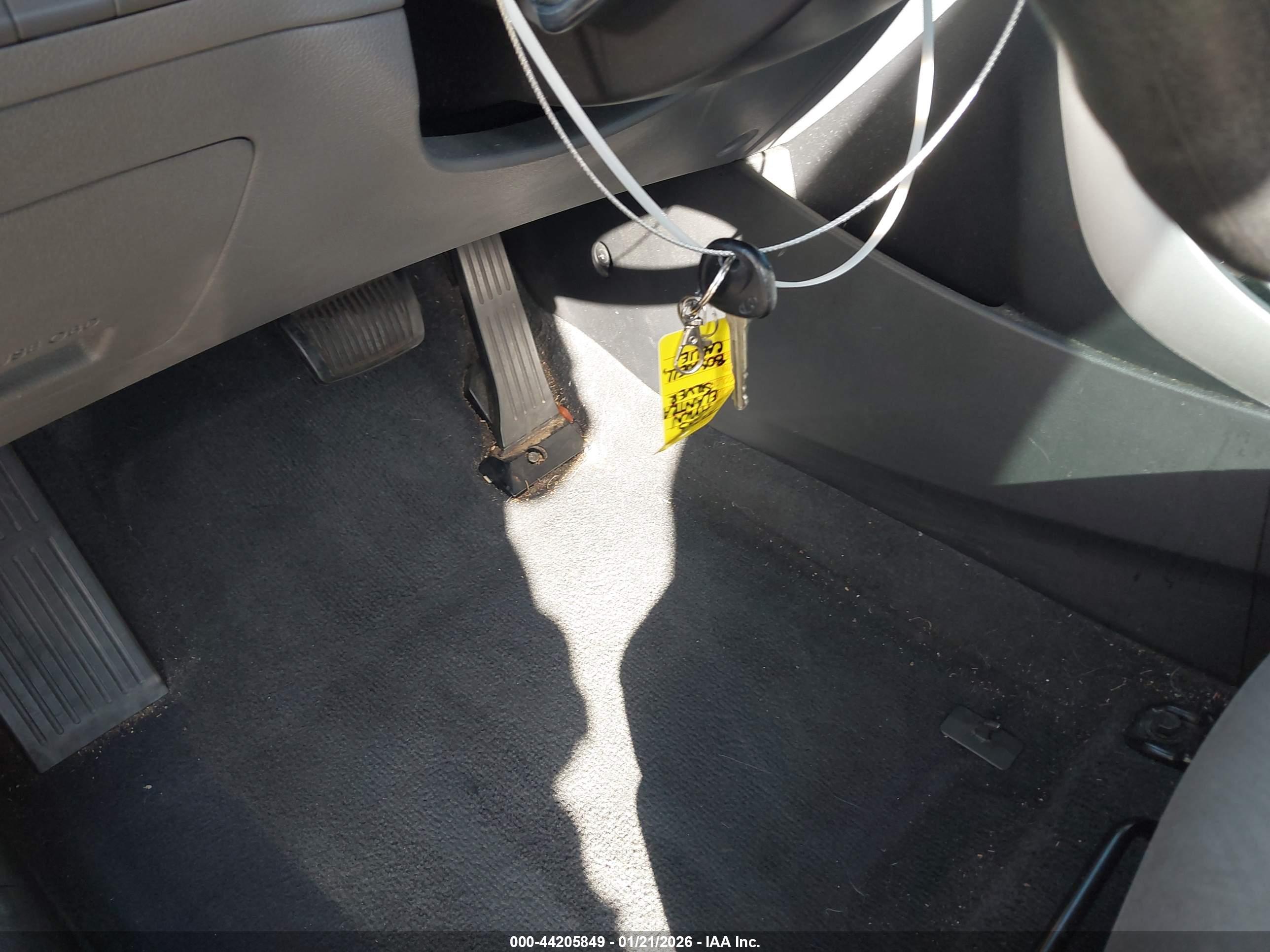 HYUNDAI ELANTRA image 11