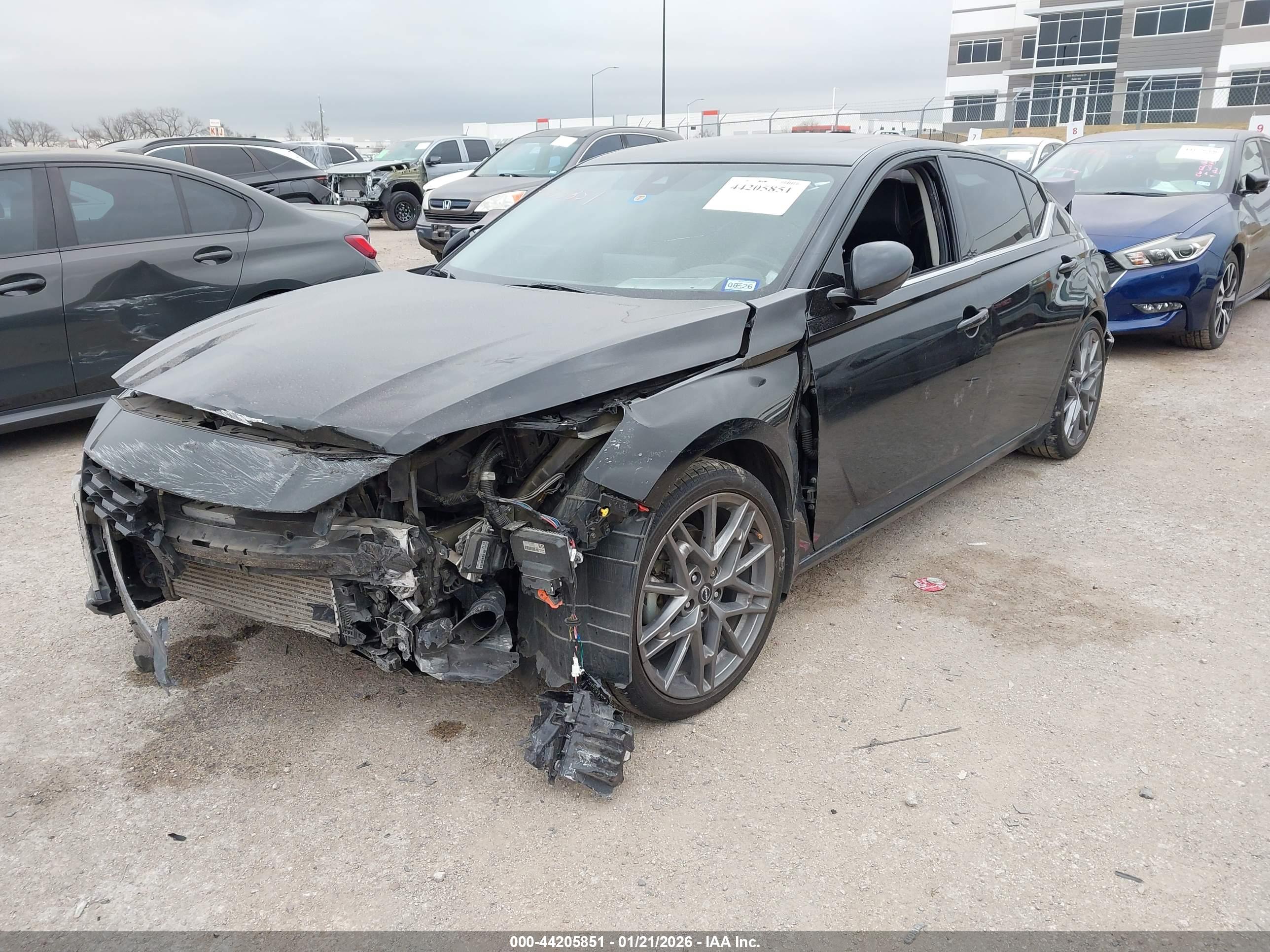 NISSAN ALTIMA image 2