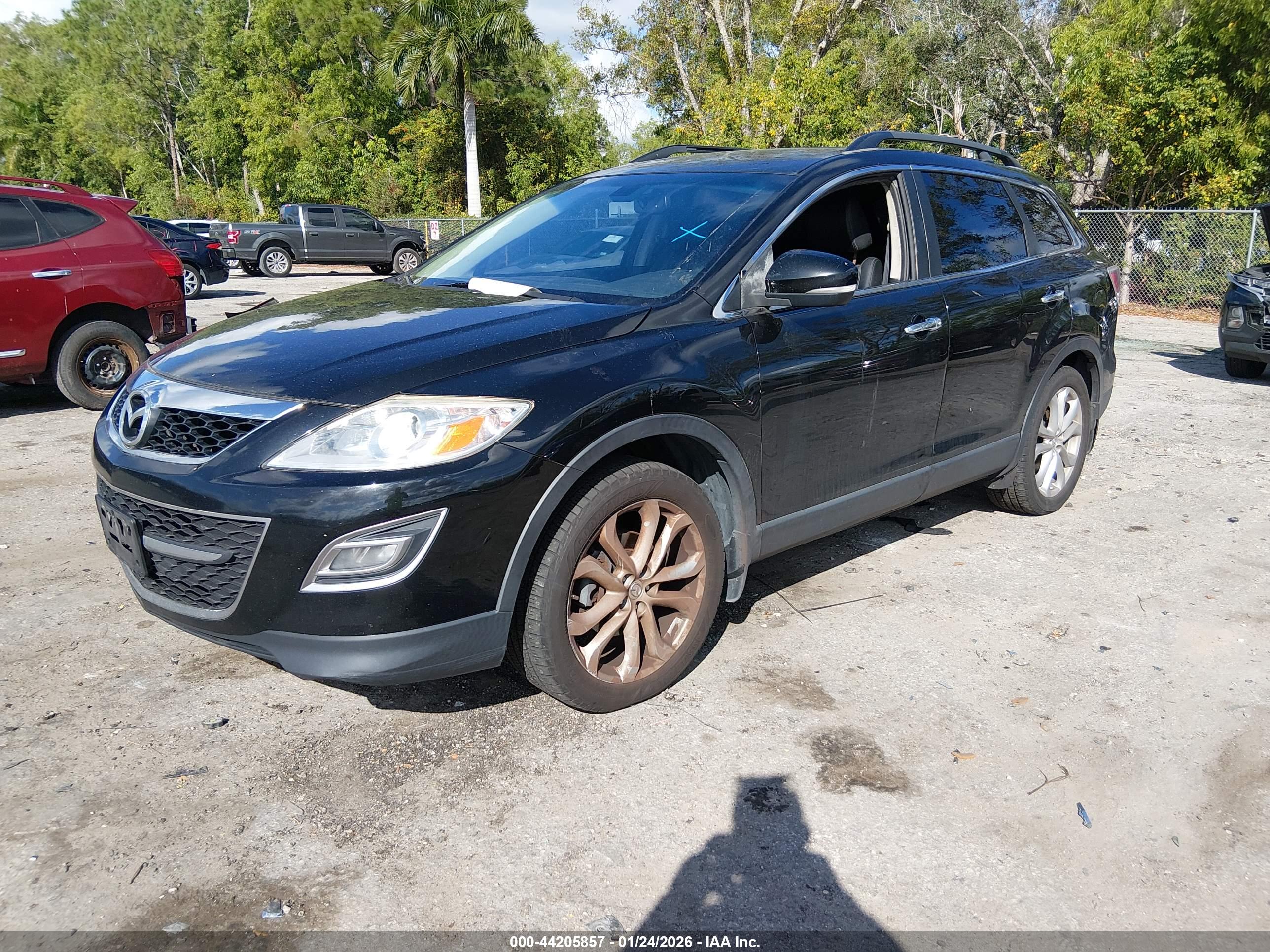 MAZDA CX-9 image 2
