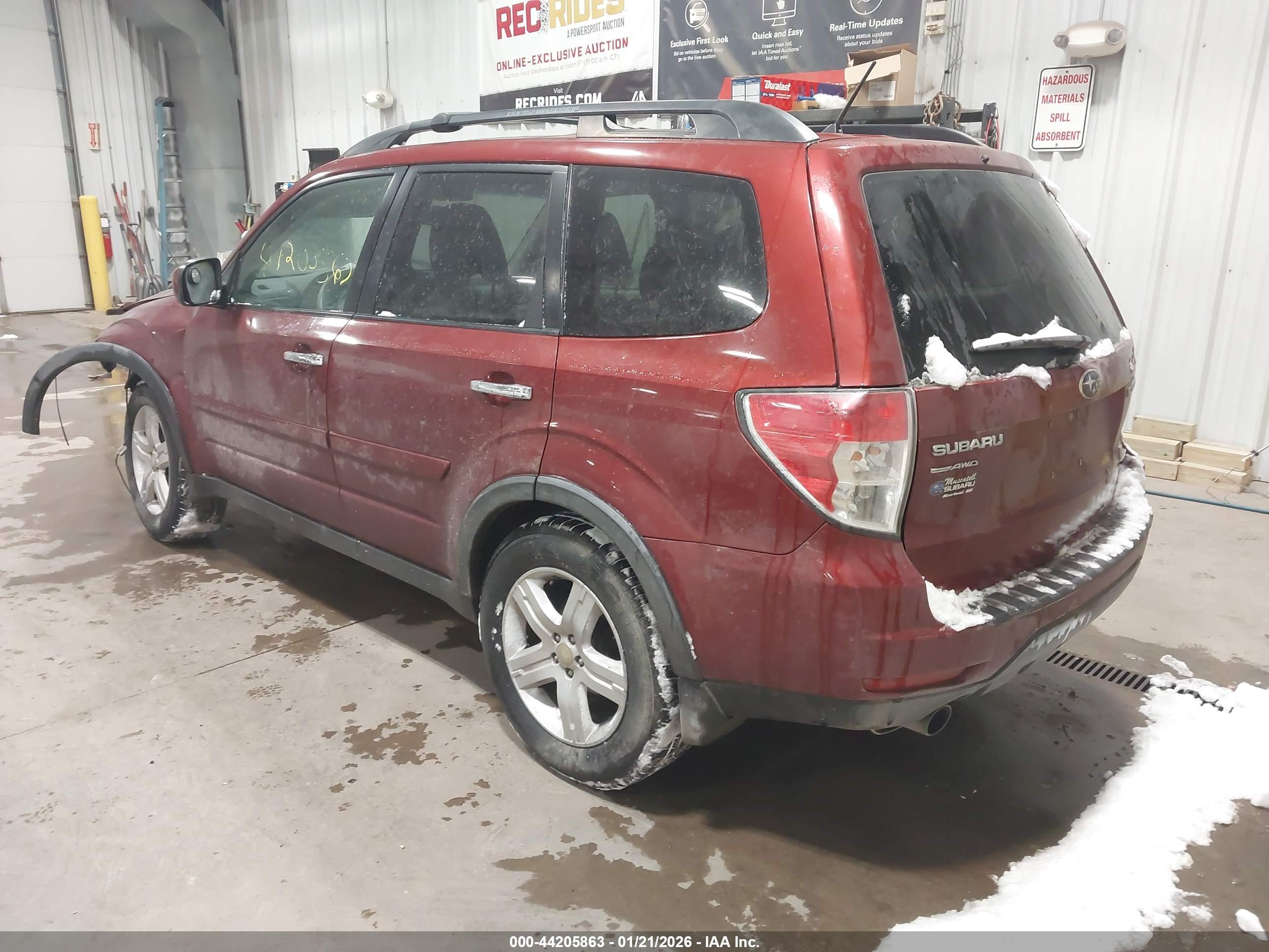 SUBARU FORESTER image 3