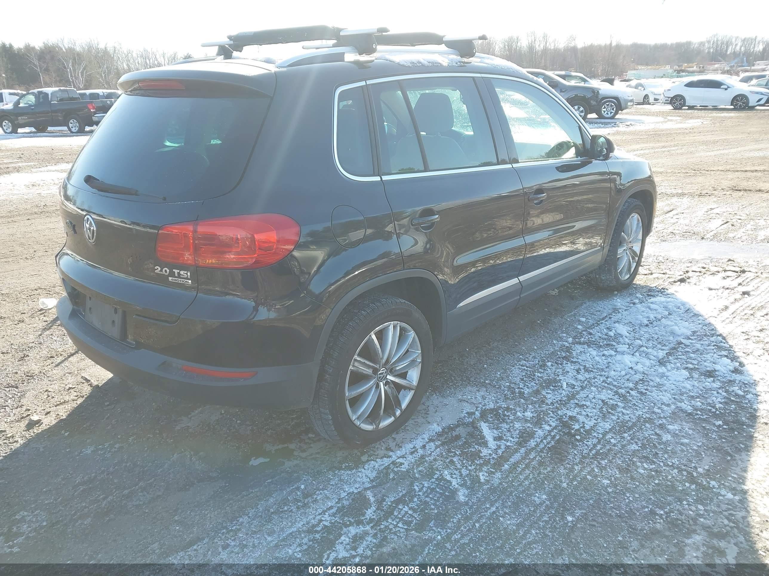 VOLKSWAGEN TIGUAN image 4