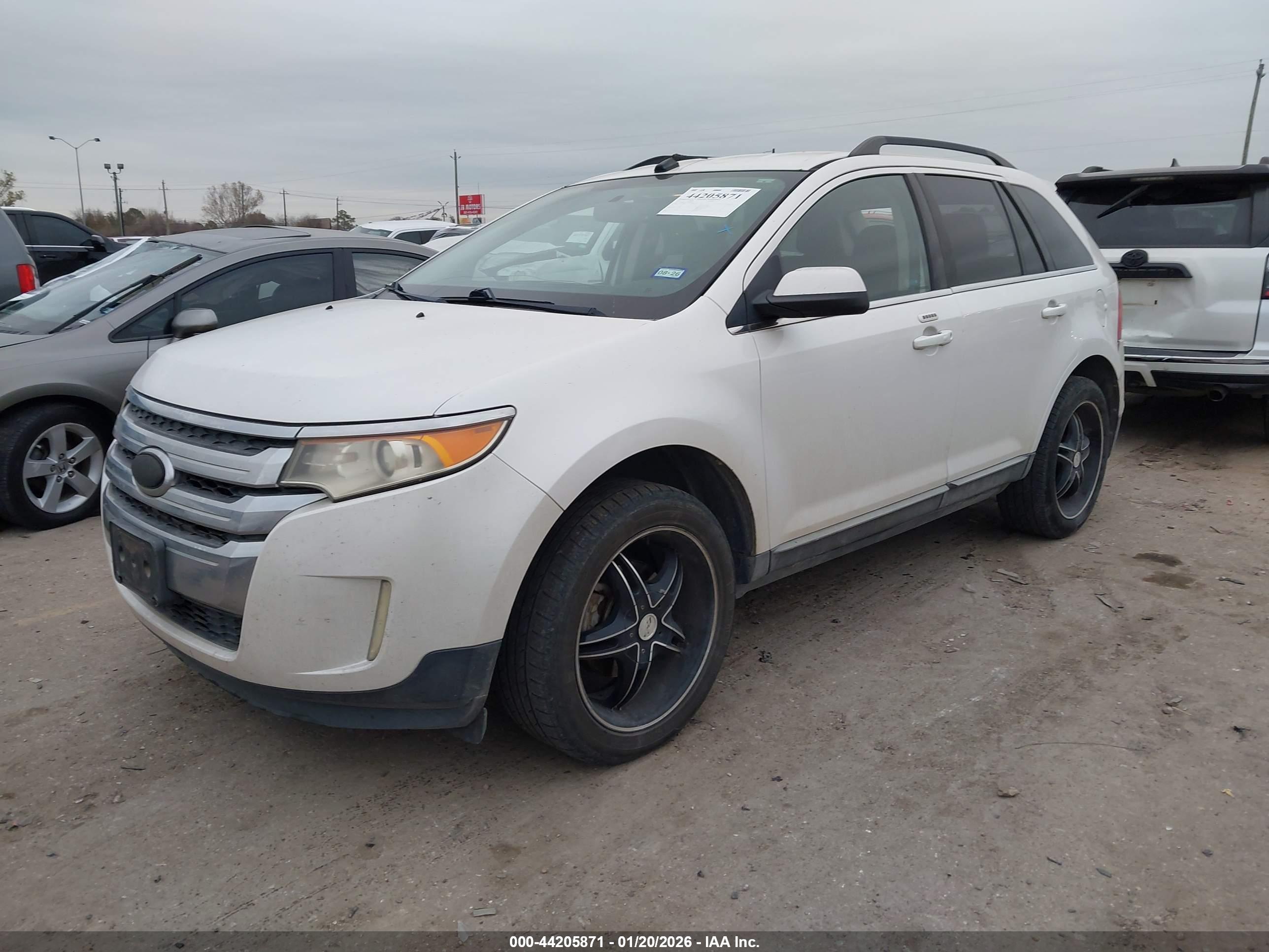 FORD EDGE image 2