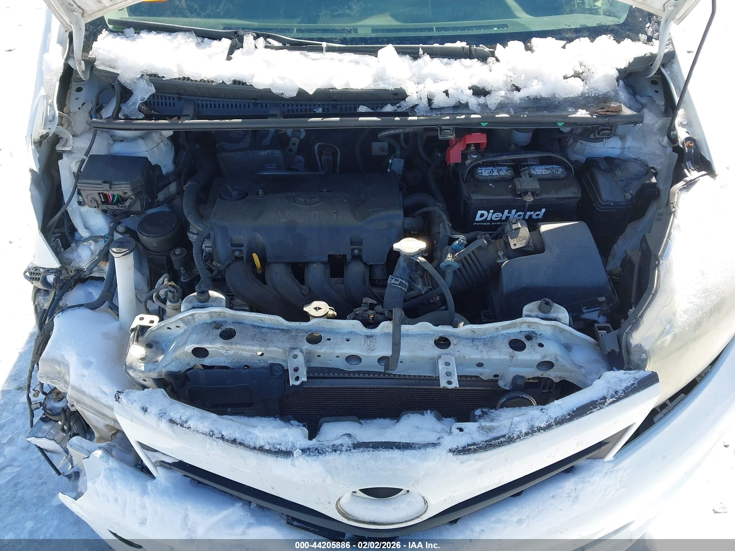 TOYOTA YARIS image 10