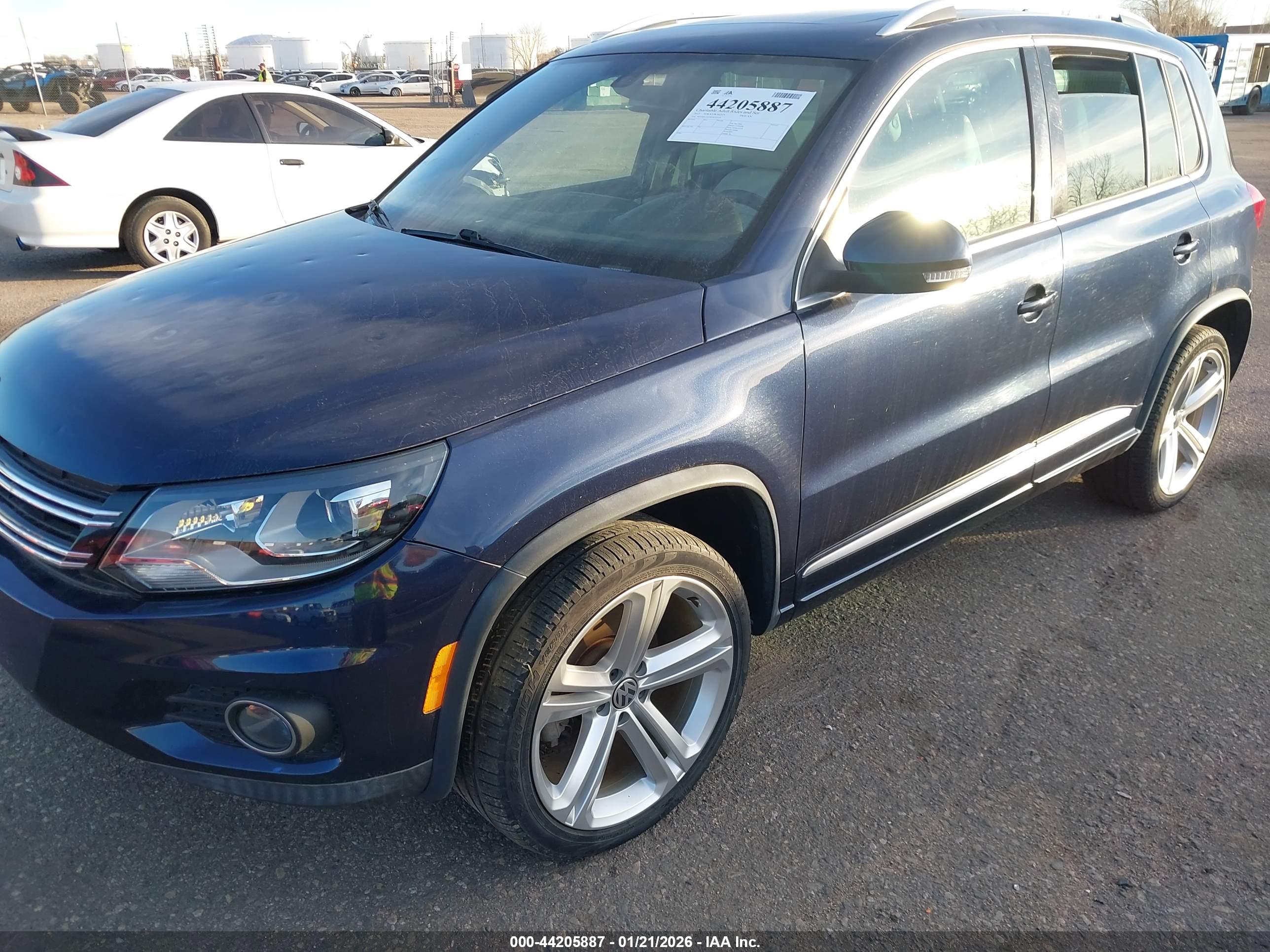 VOLKSWAGEN TIGUAN image 4