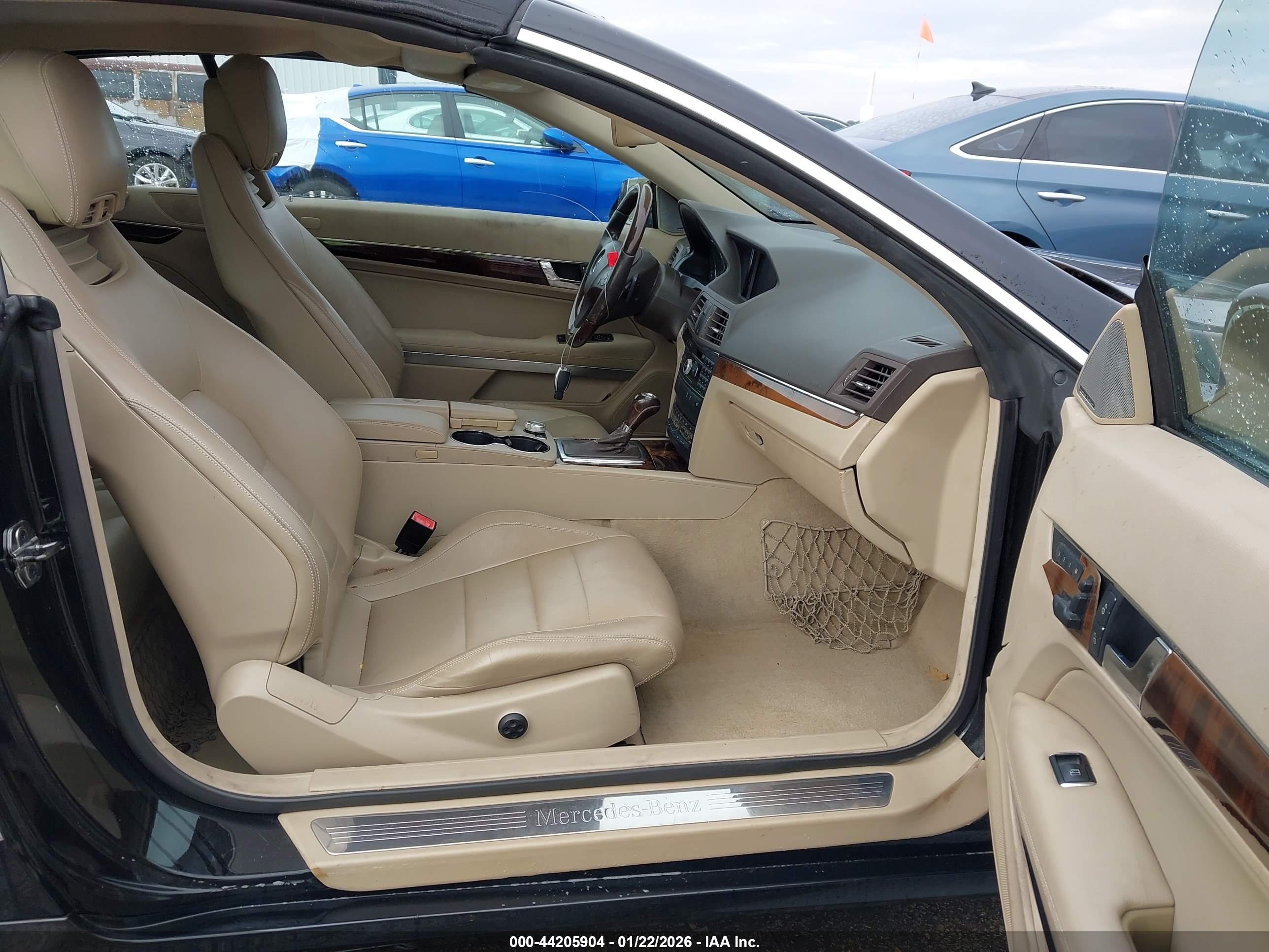 MERCEDES-BENZ E image 5