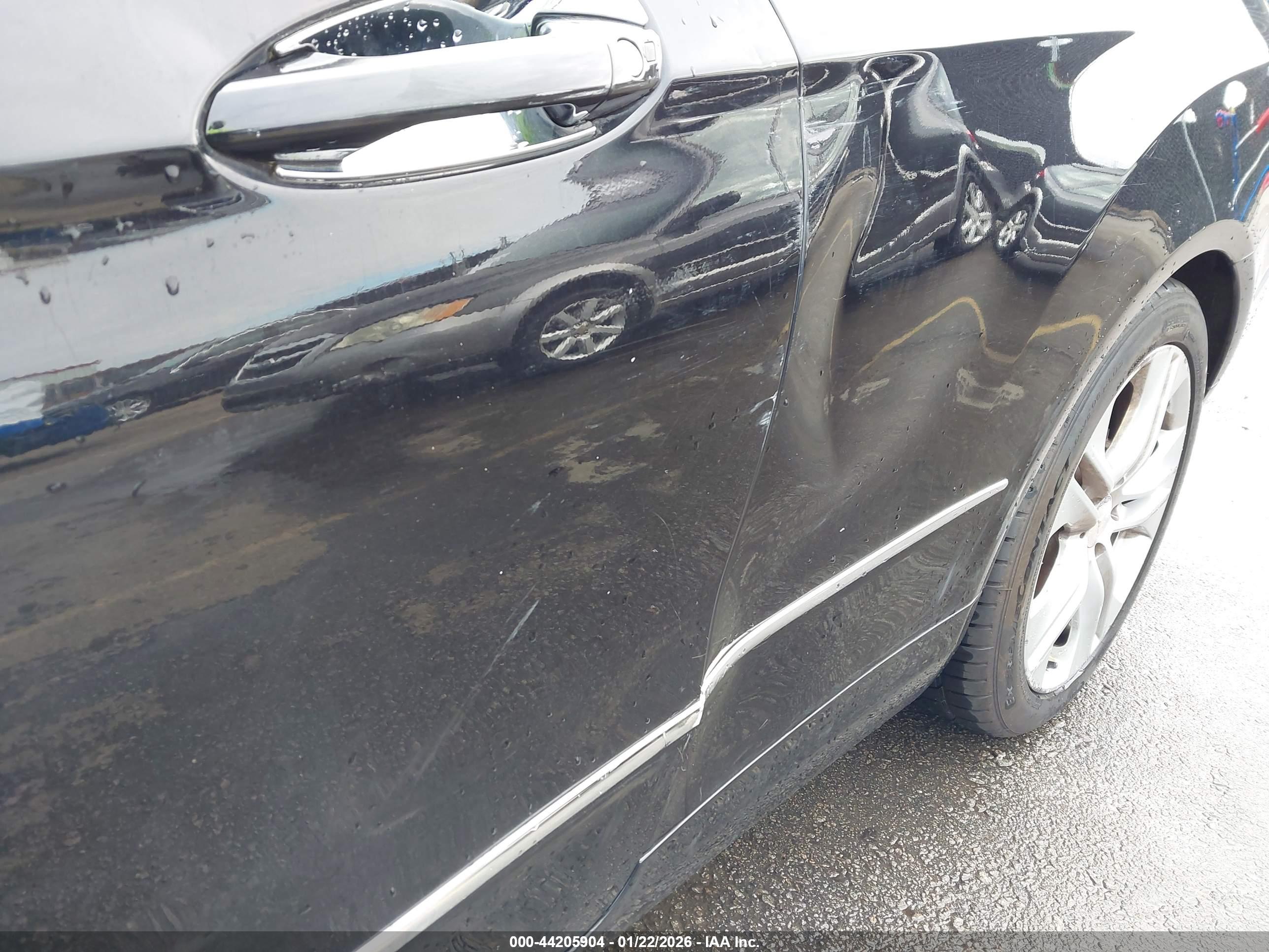 MERCEDES-BENZ E image 6