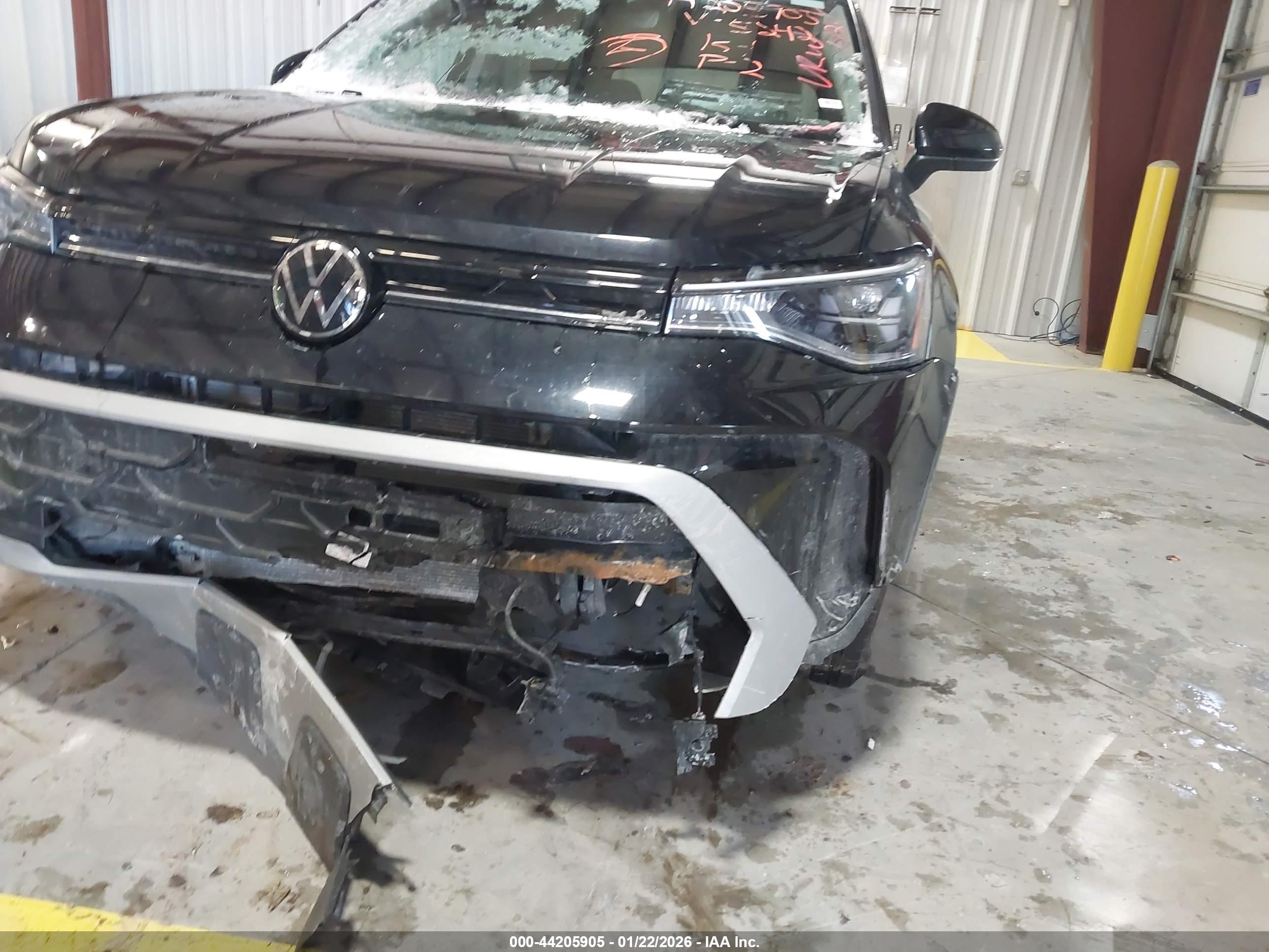 VOLKSWAGEN TAOS image 6