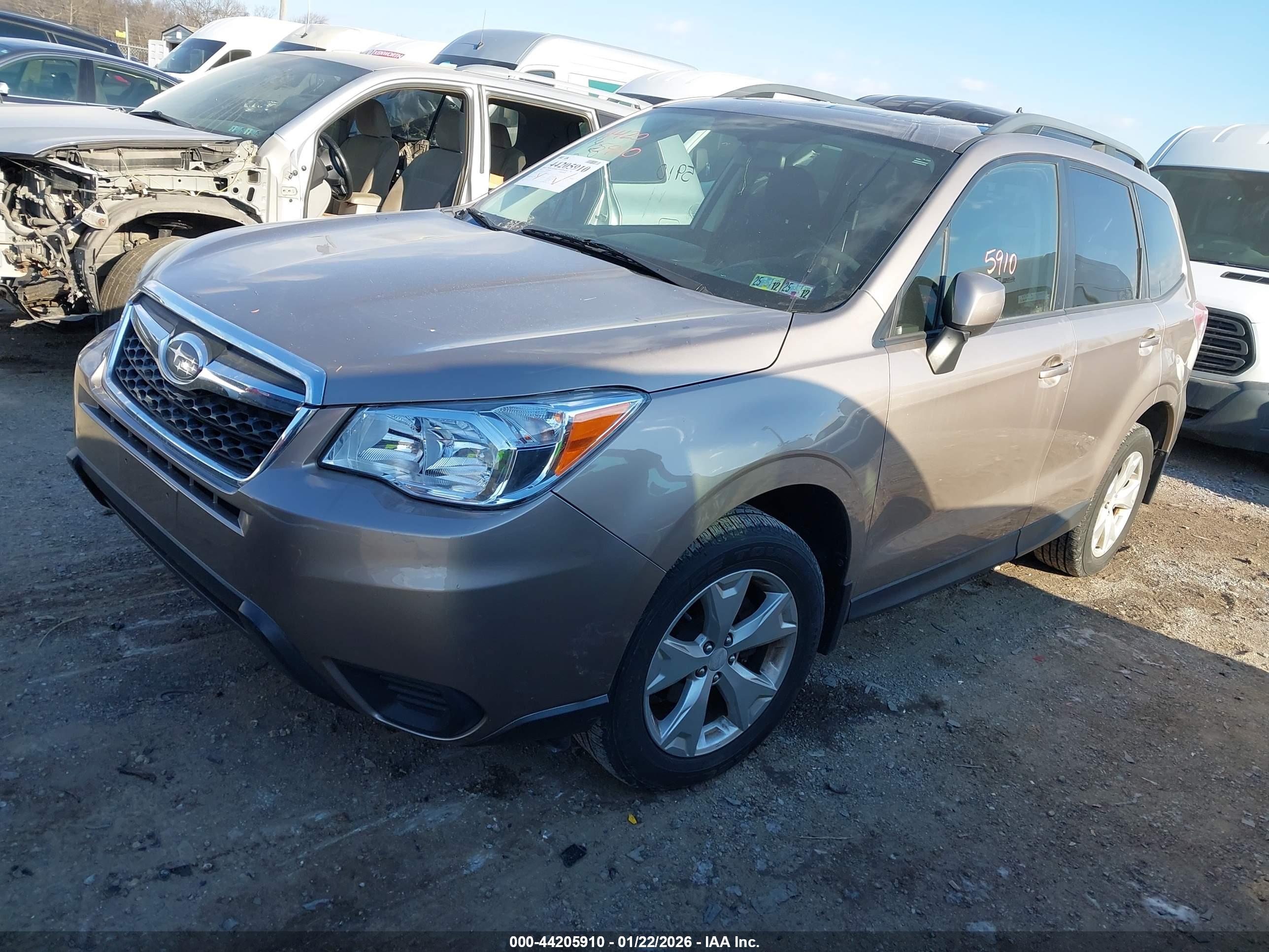 SUBARU FORESTER image 2