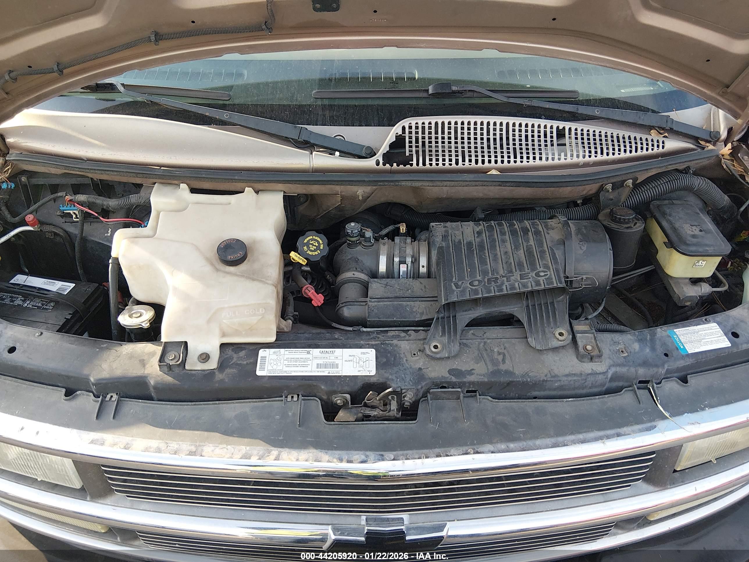CHEVROLET EXPRESS image 10