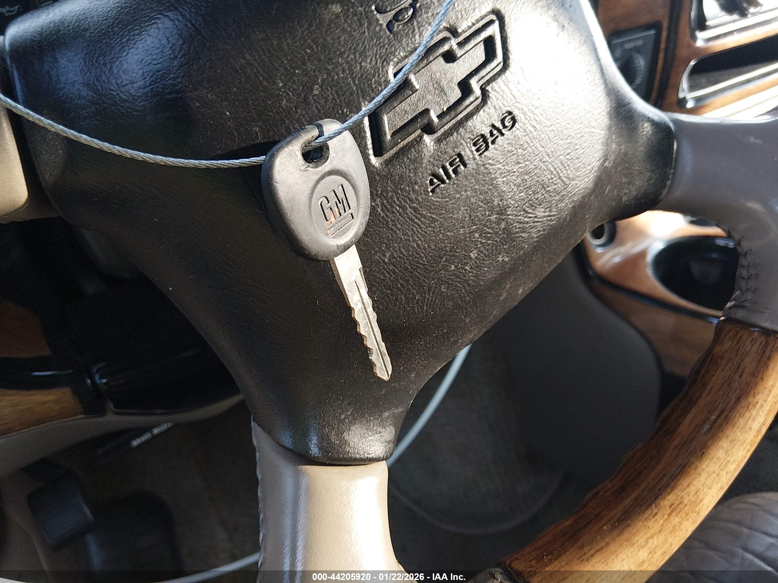 CHEVROLET EXPRESS image 11