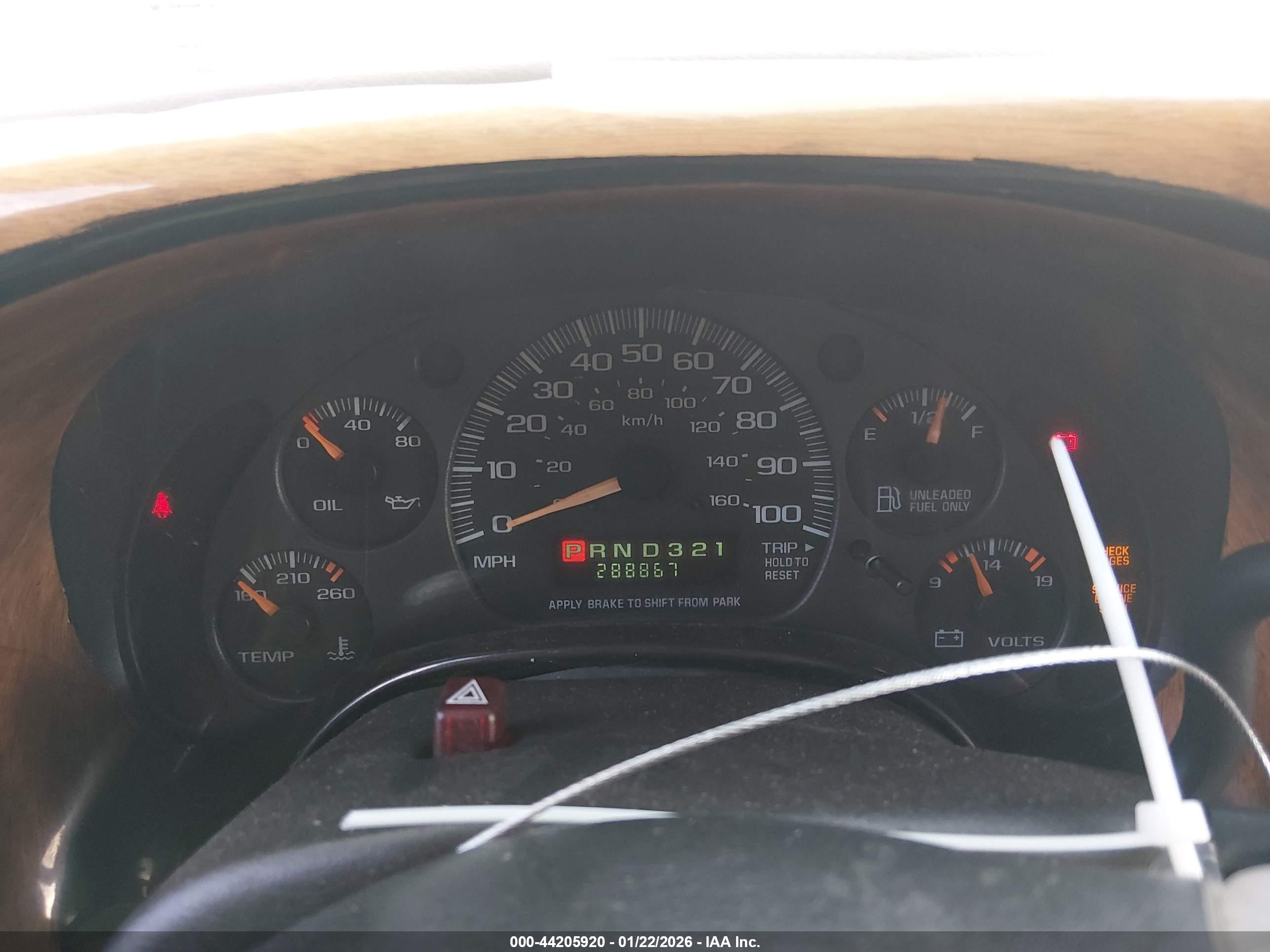 CHEVROLET EXPRESS image 7