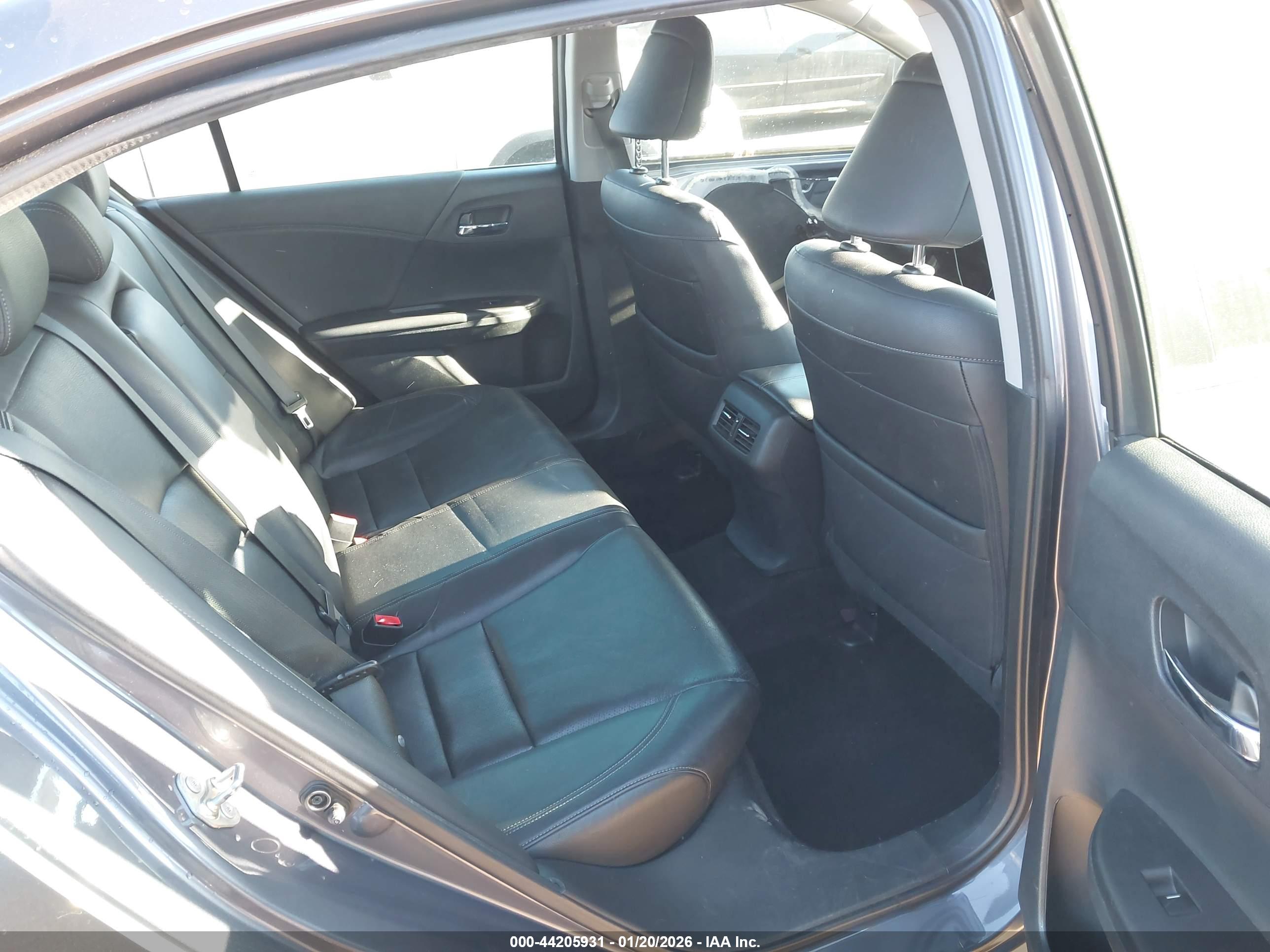 HONDA ACCORD image 8