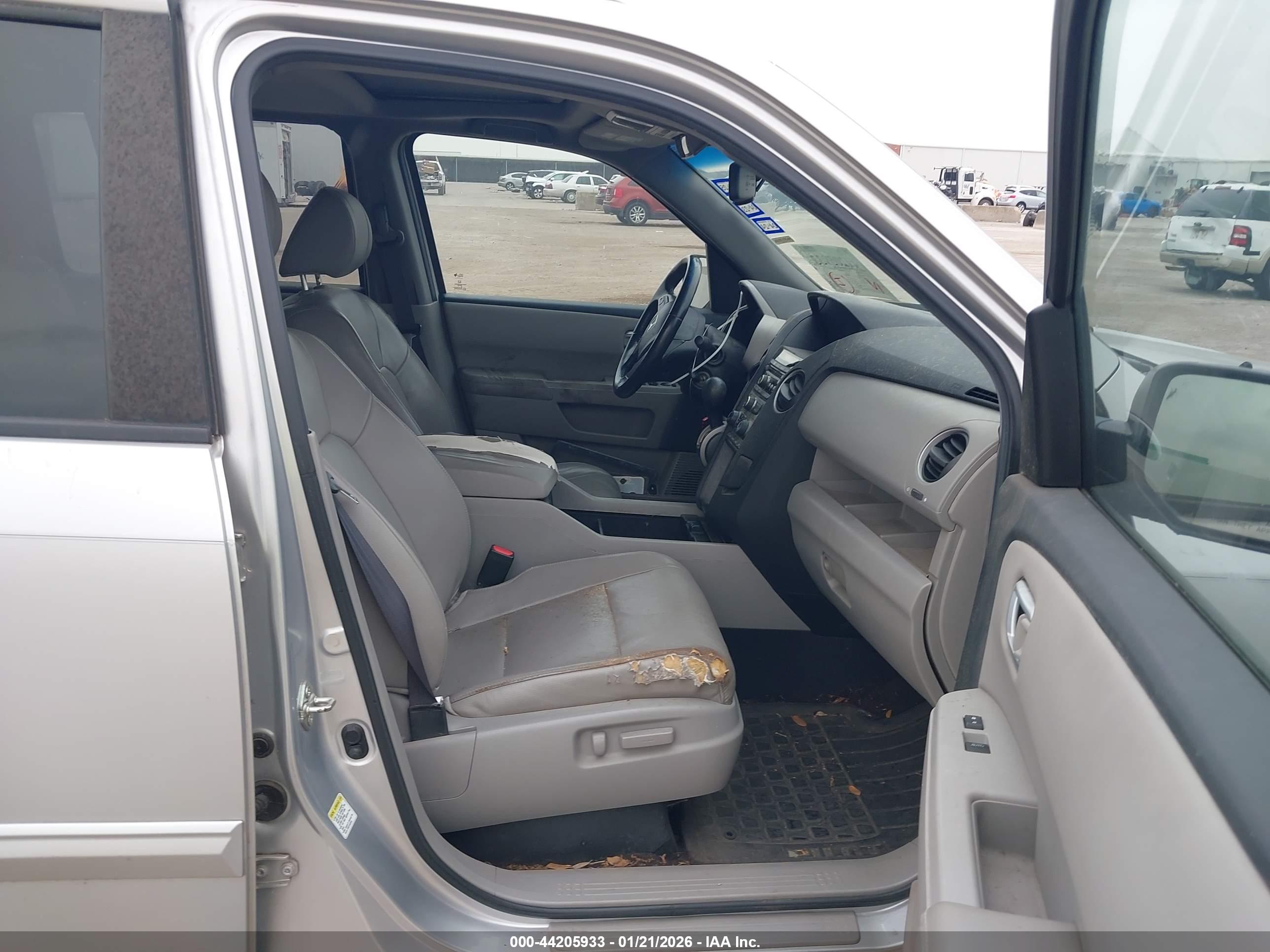 HONDA PILOT image 5
