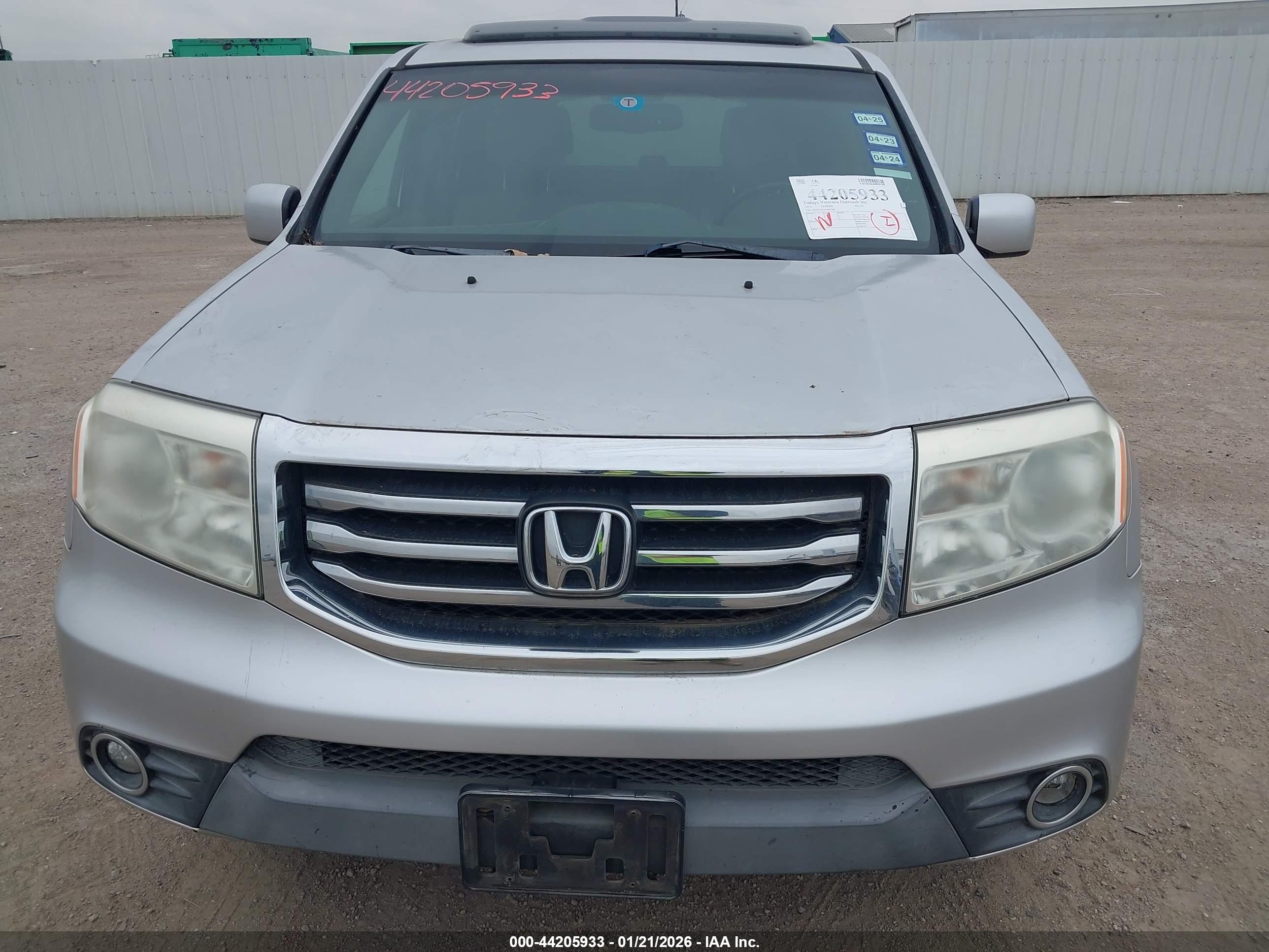 HONDA PILOT image 6