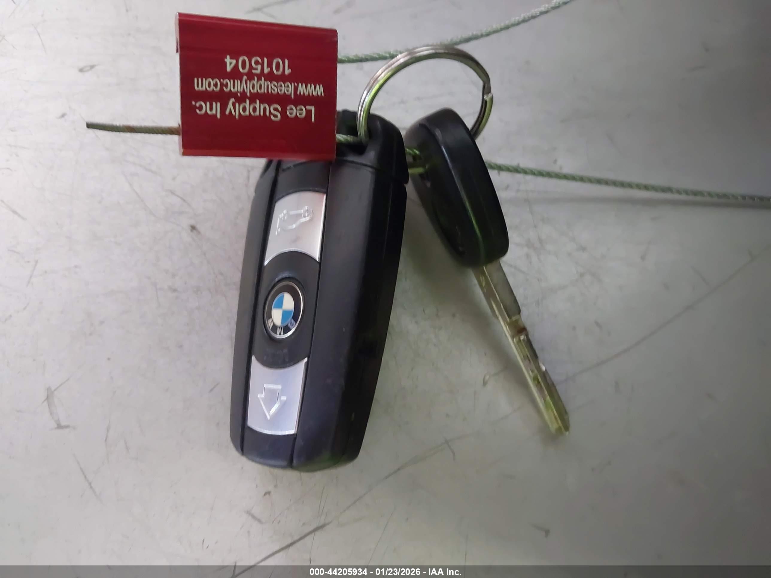 BMW 328I image 11