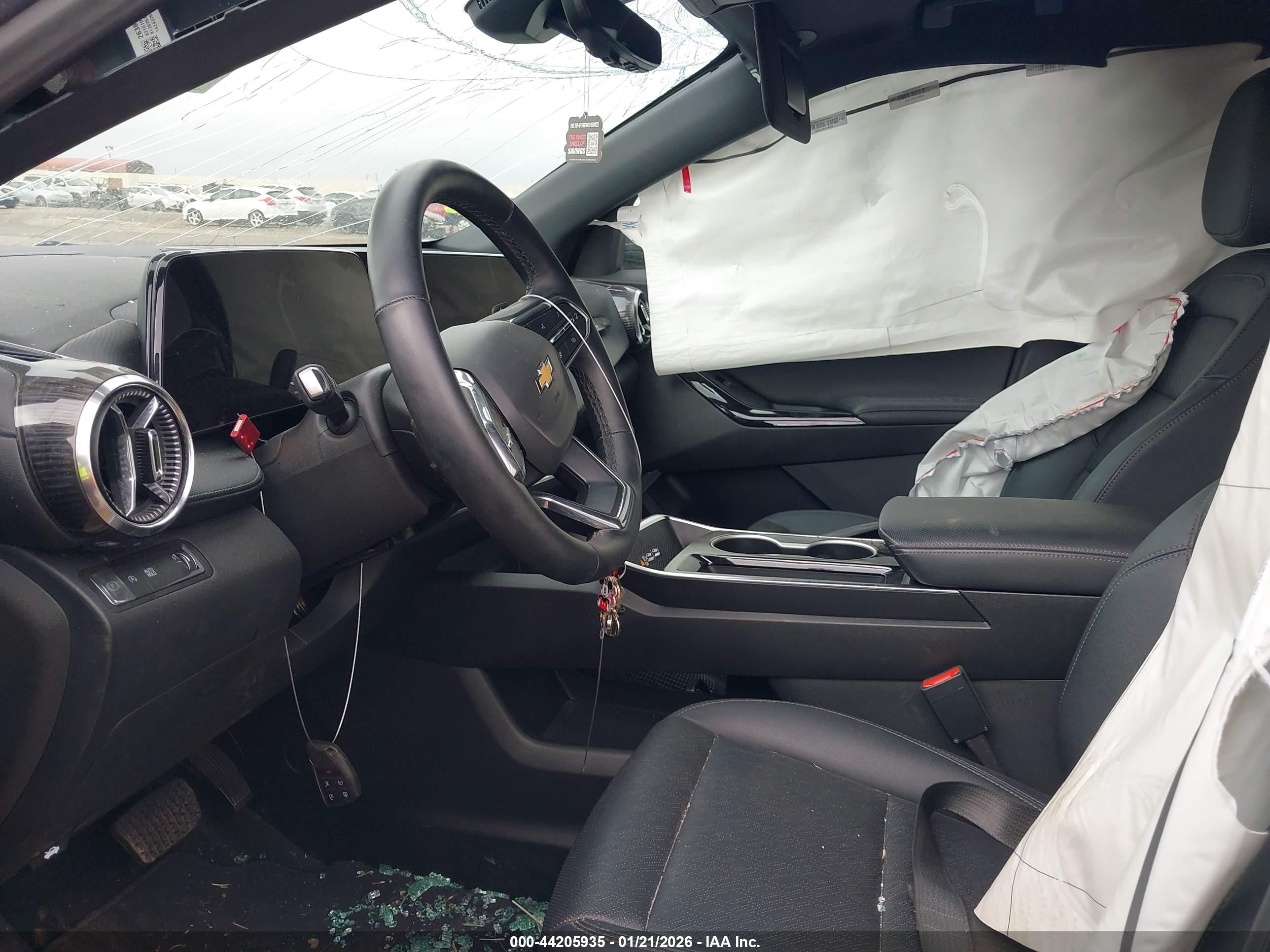 CHEVROLET EQUINOX image 5