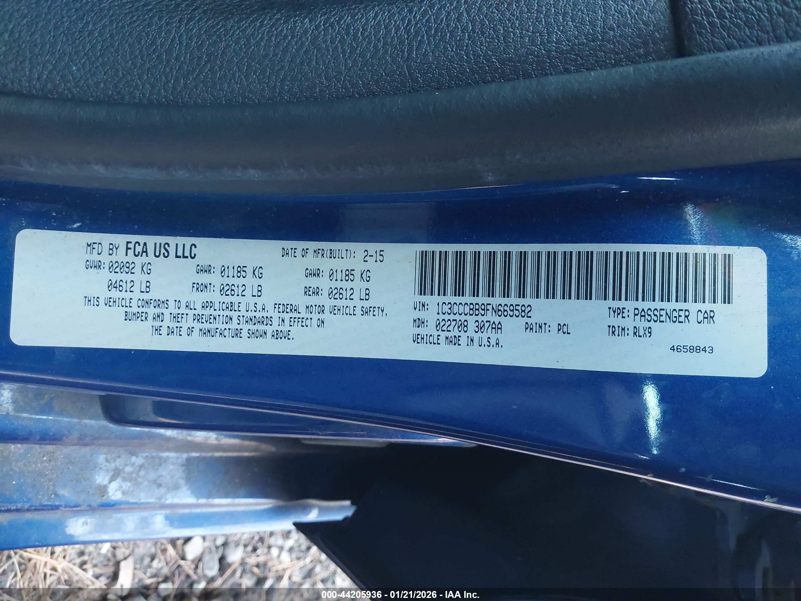 CHRYSLER 200 image 9
