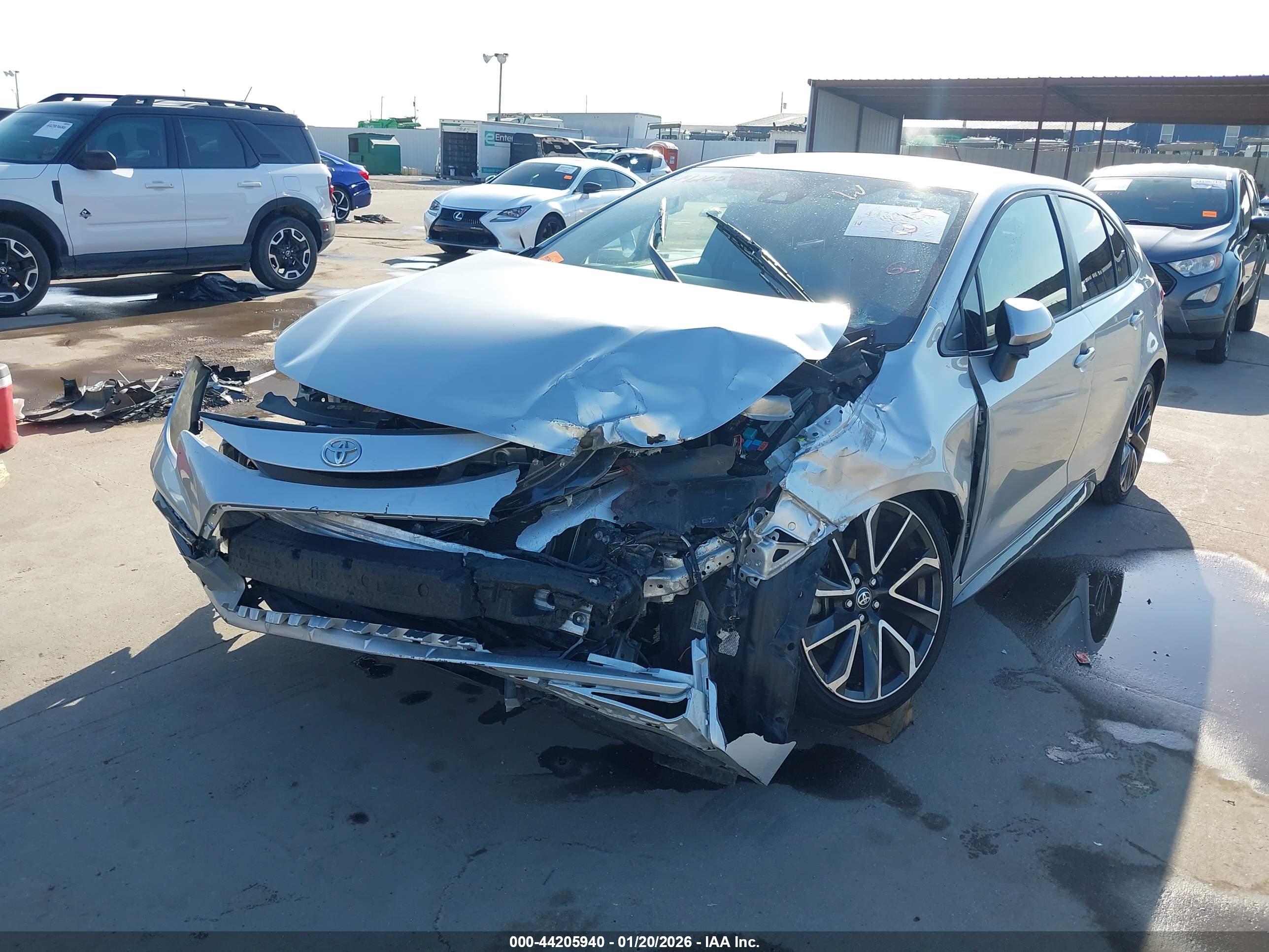 TOYOTA COROLLA image 6