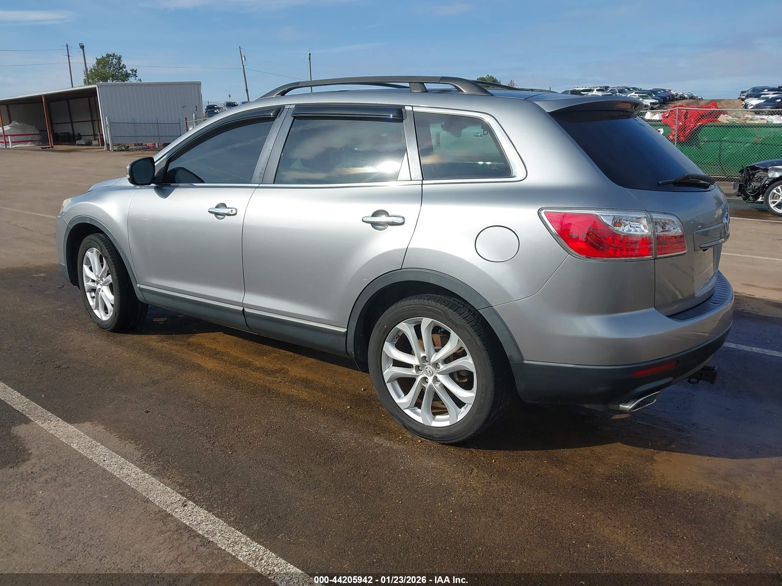 MAZDA CX-9 image 3