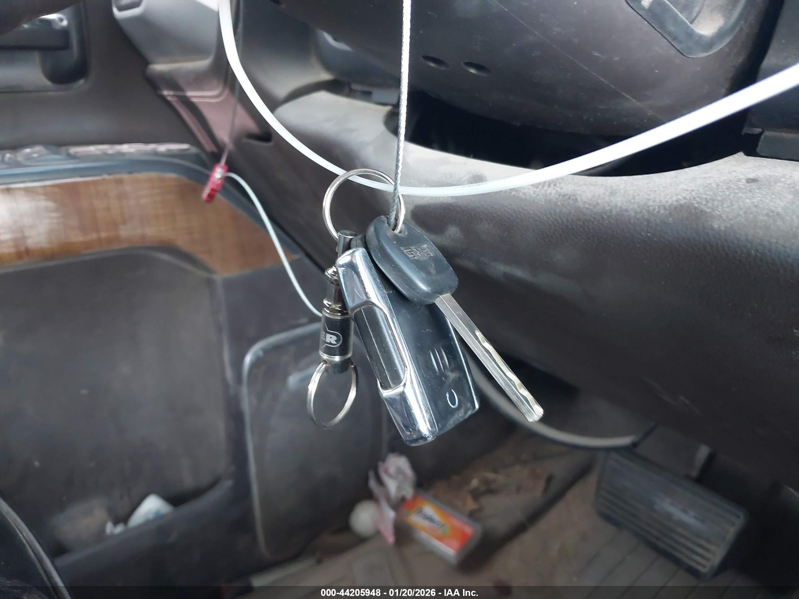 GMC SIERRA image 11