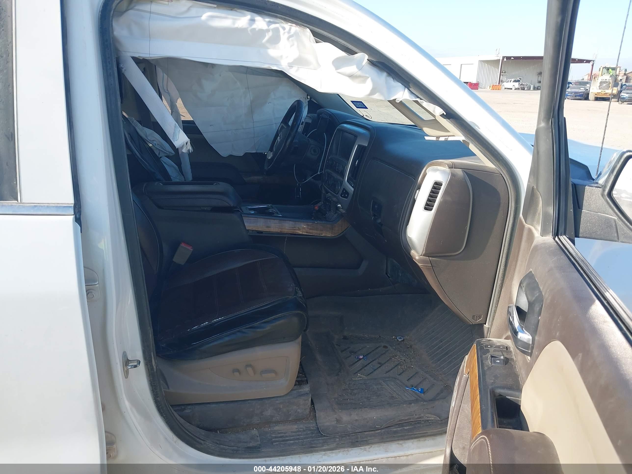 GMC SIERRA image 5