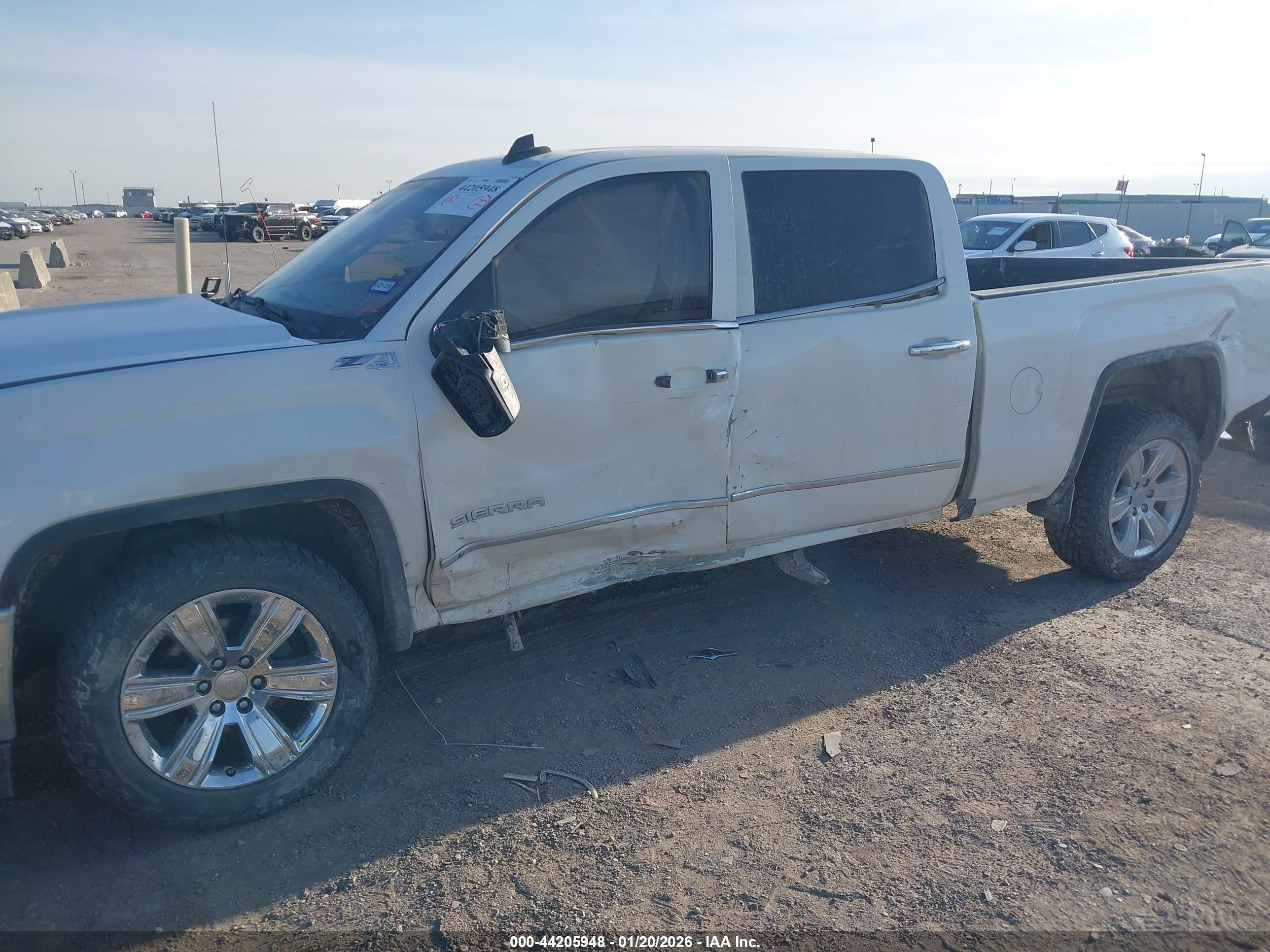 GMC SIERRA image 6
