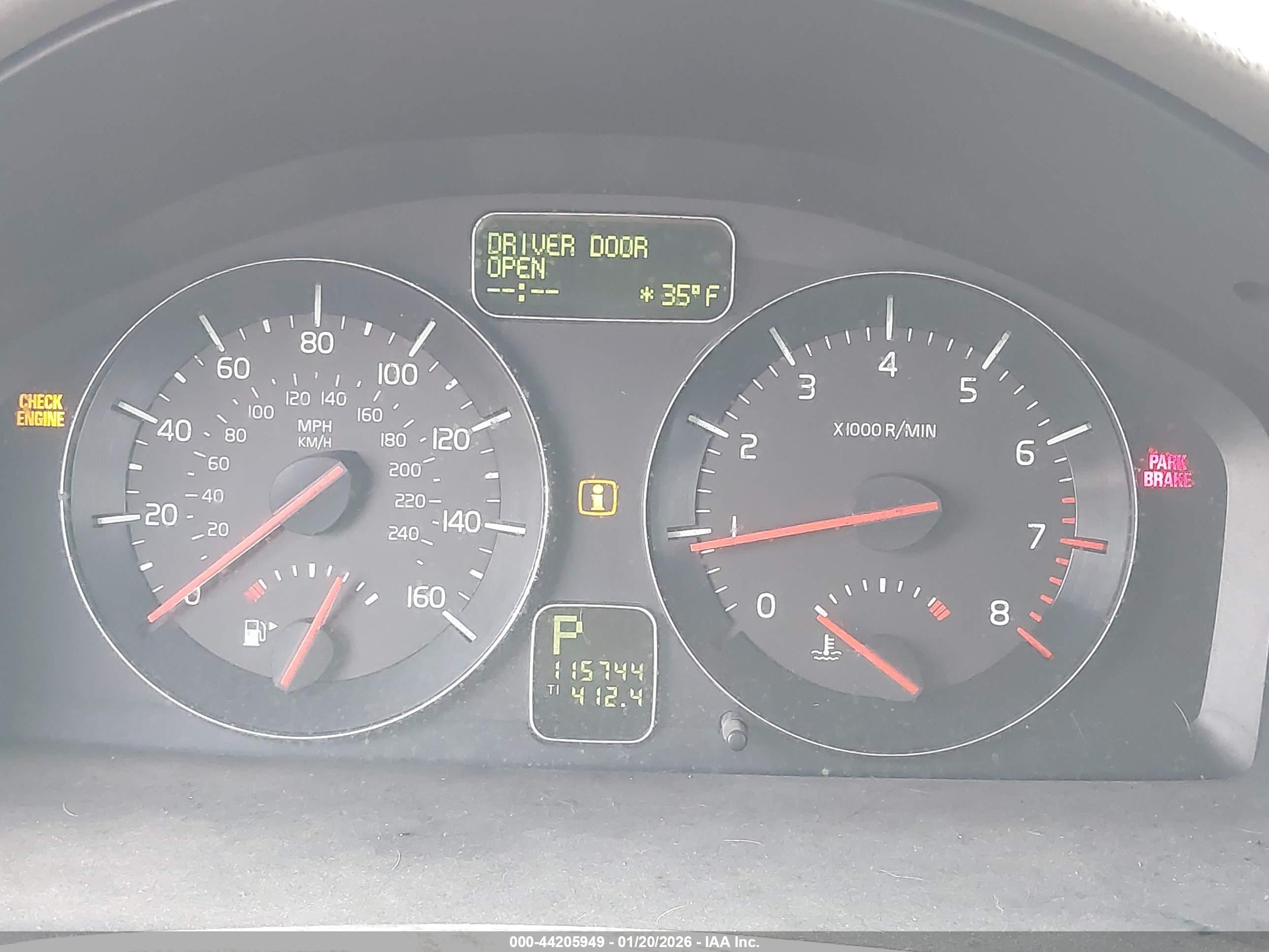 VOLVO C30 image 7