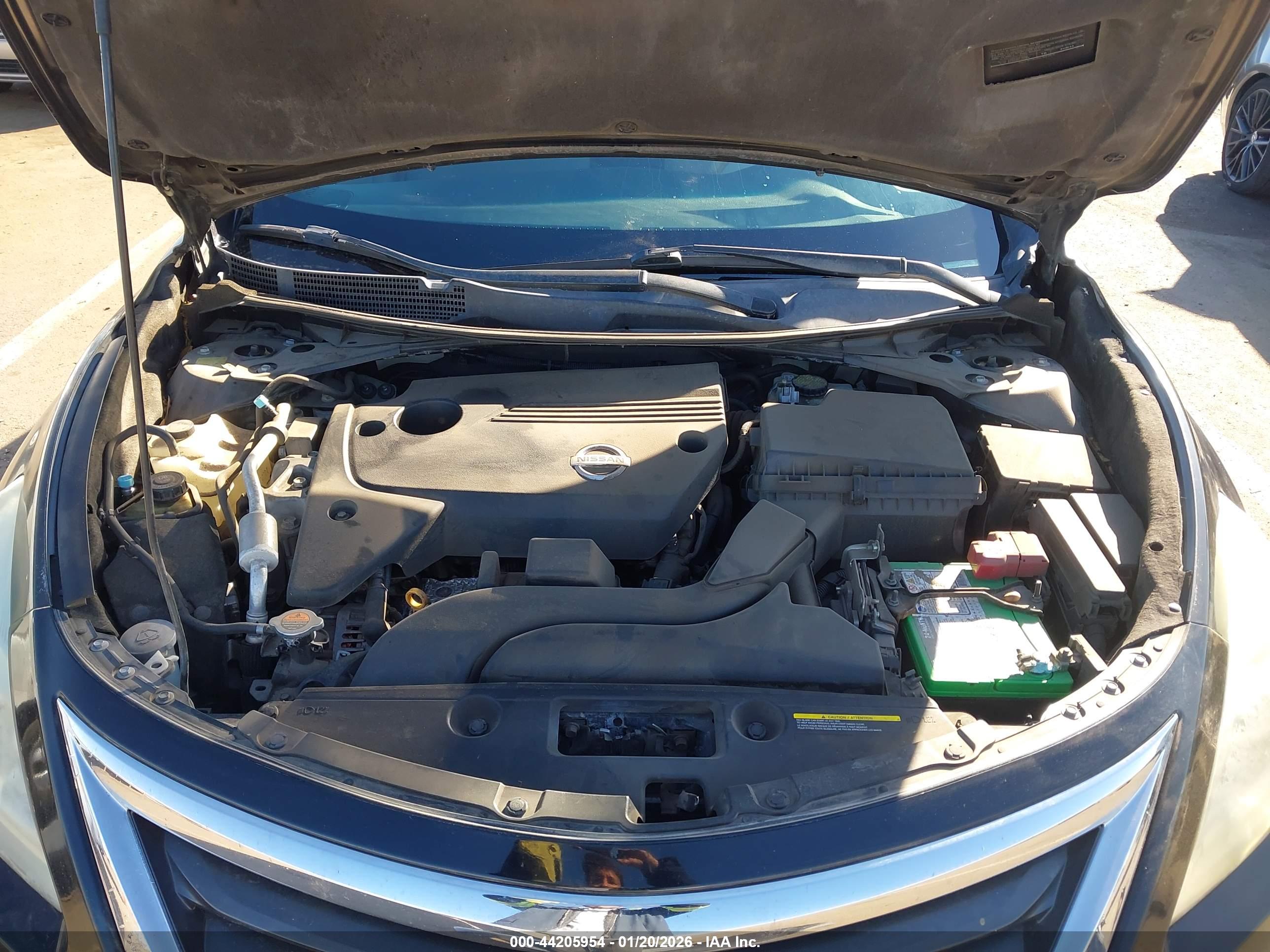 NISSAN ALTIMA image 10