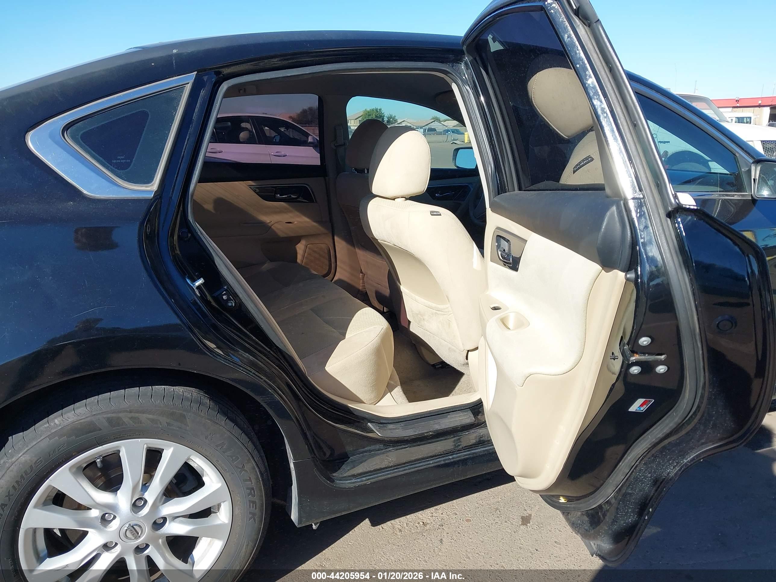 NISSAN ALTIMA image 8