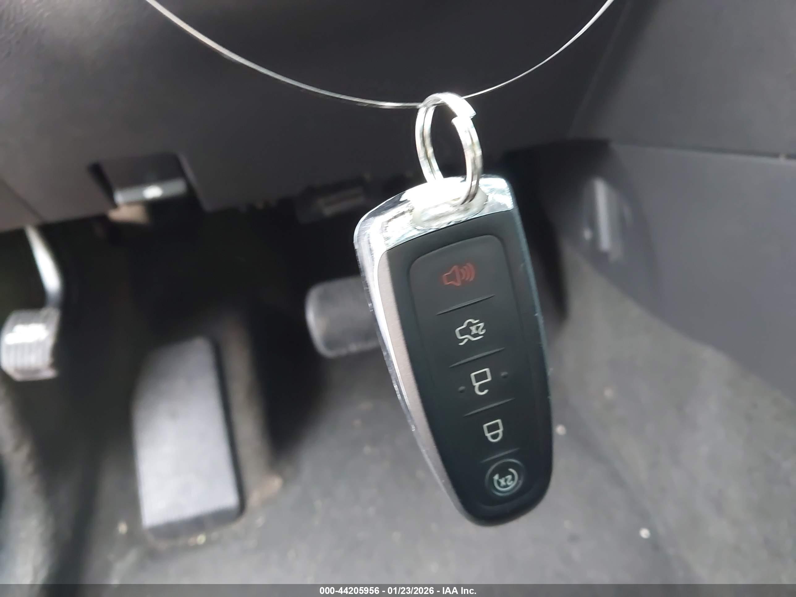 FORD EXPLORER image 11