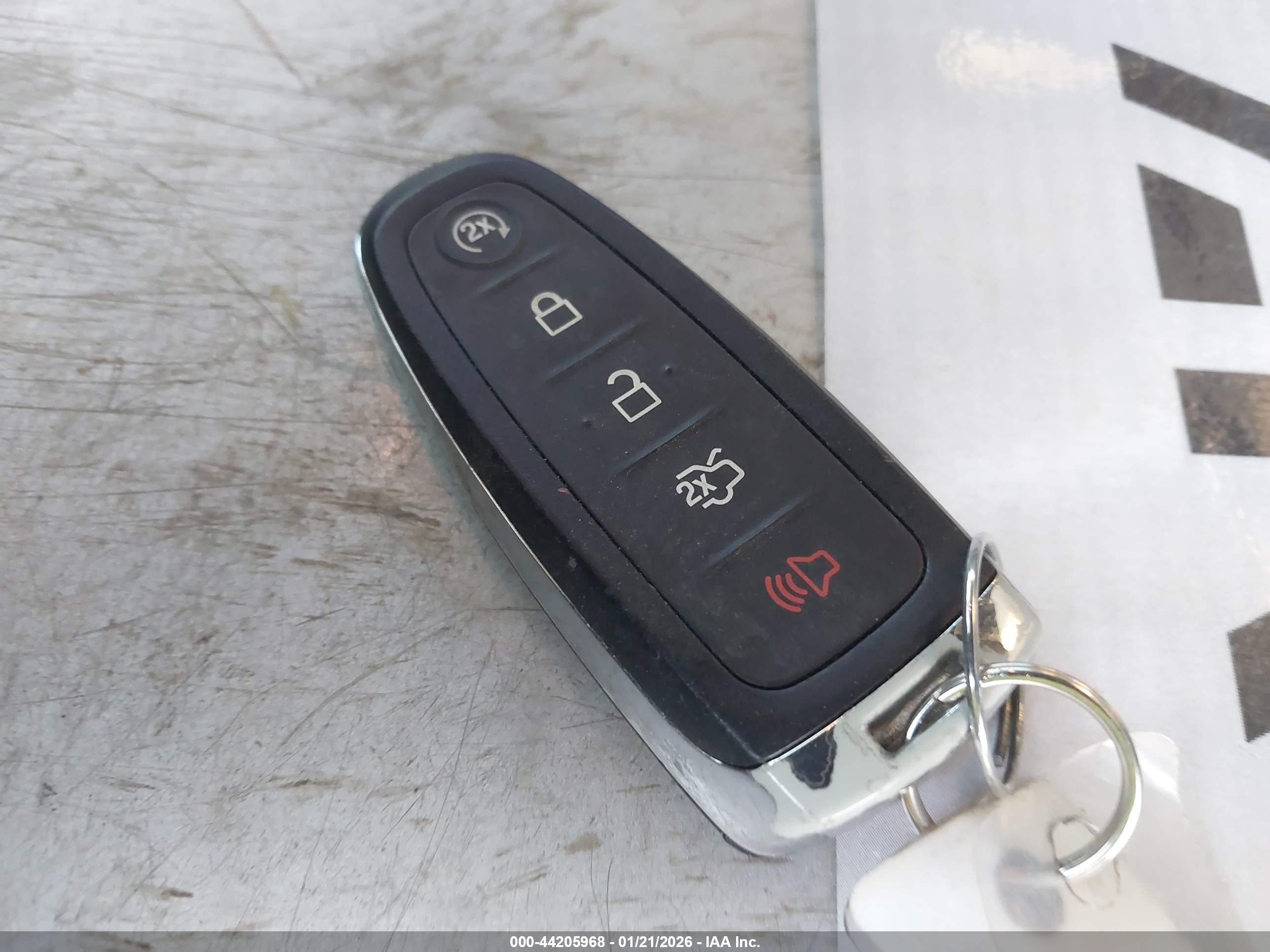 FORD ESCAPE image 11