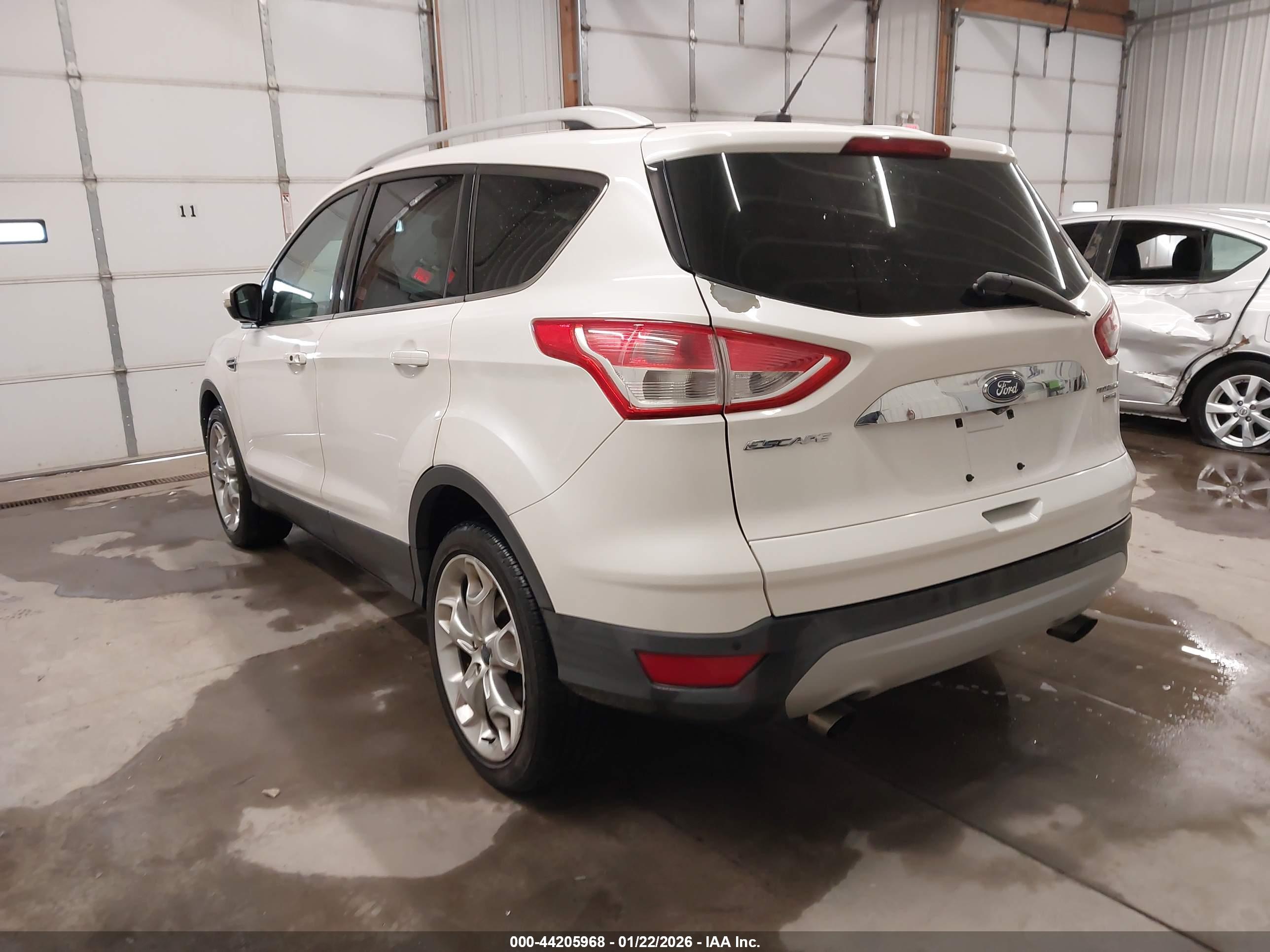 FORD ESCAPE image 3