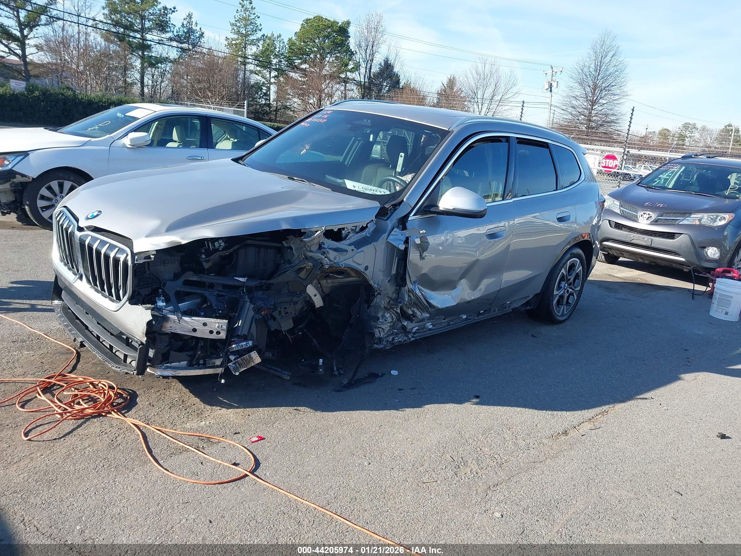 BMW X1 image 2