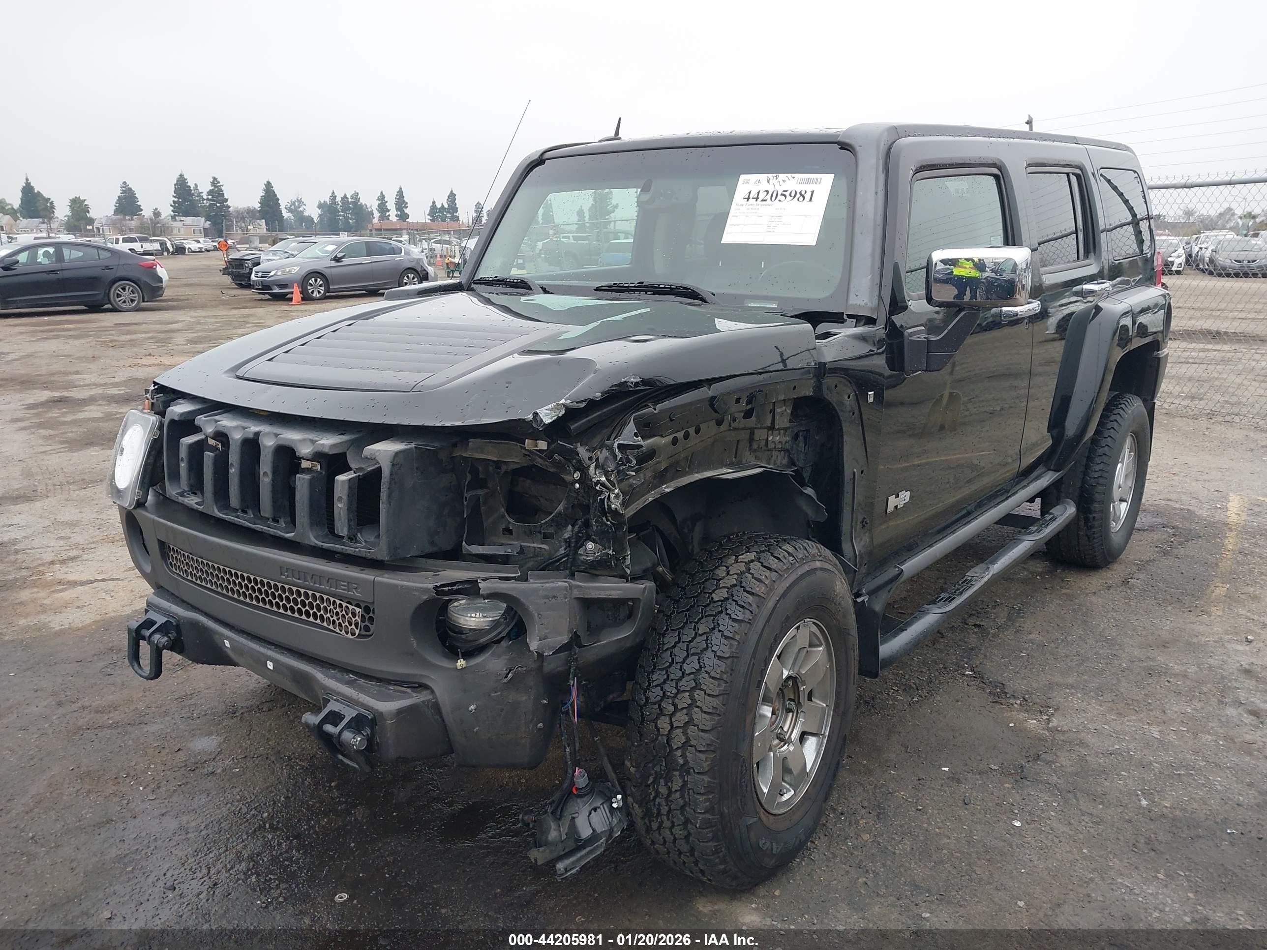 HUMMER H3 image 2