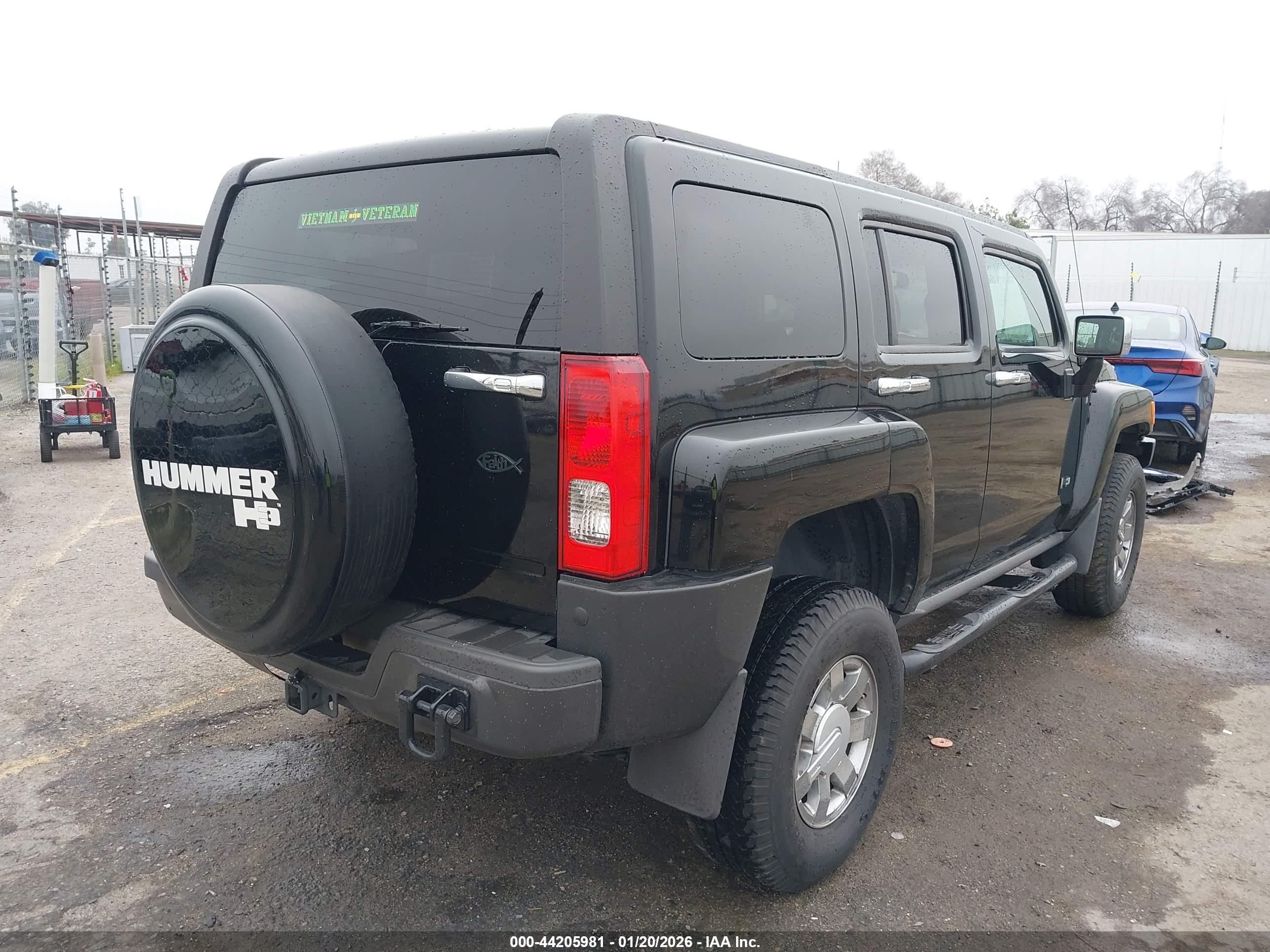 HUMMER H3 image 4