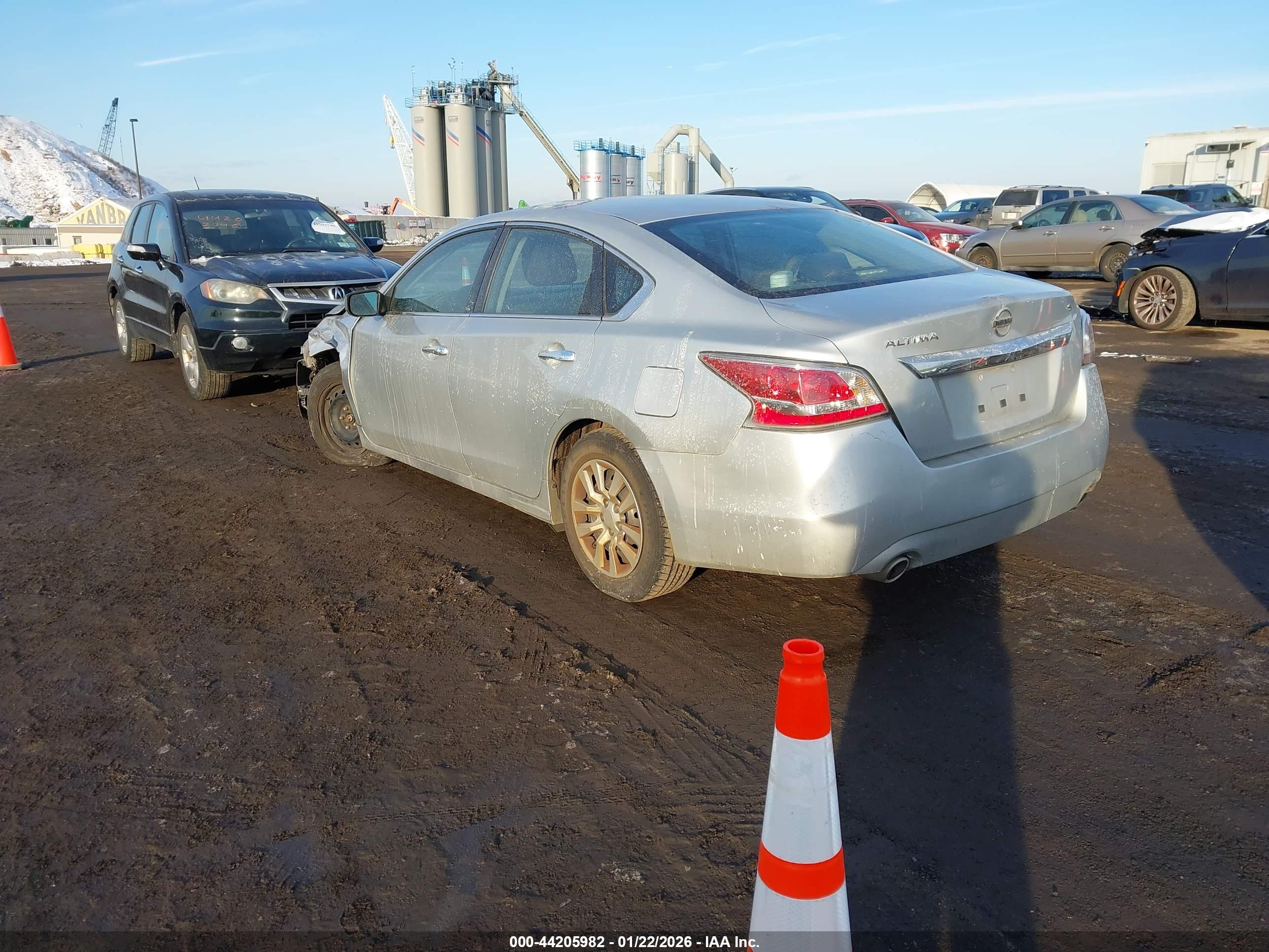 NISSAN ALTIMA image 3