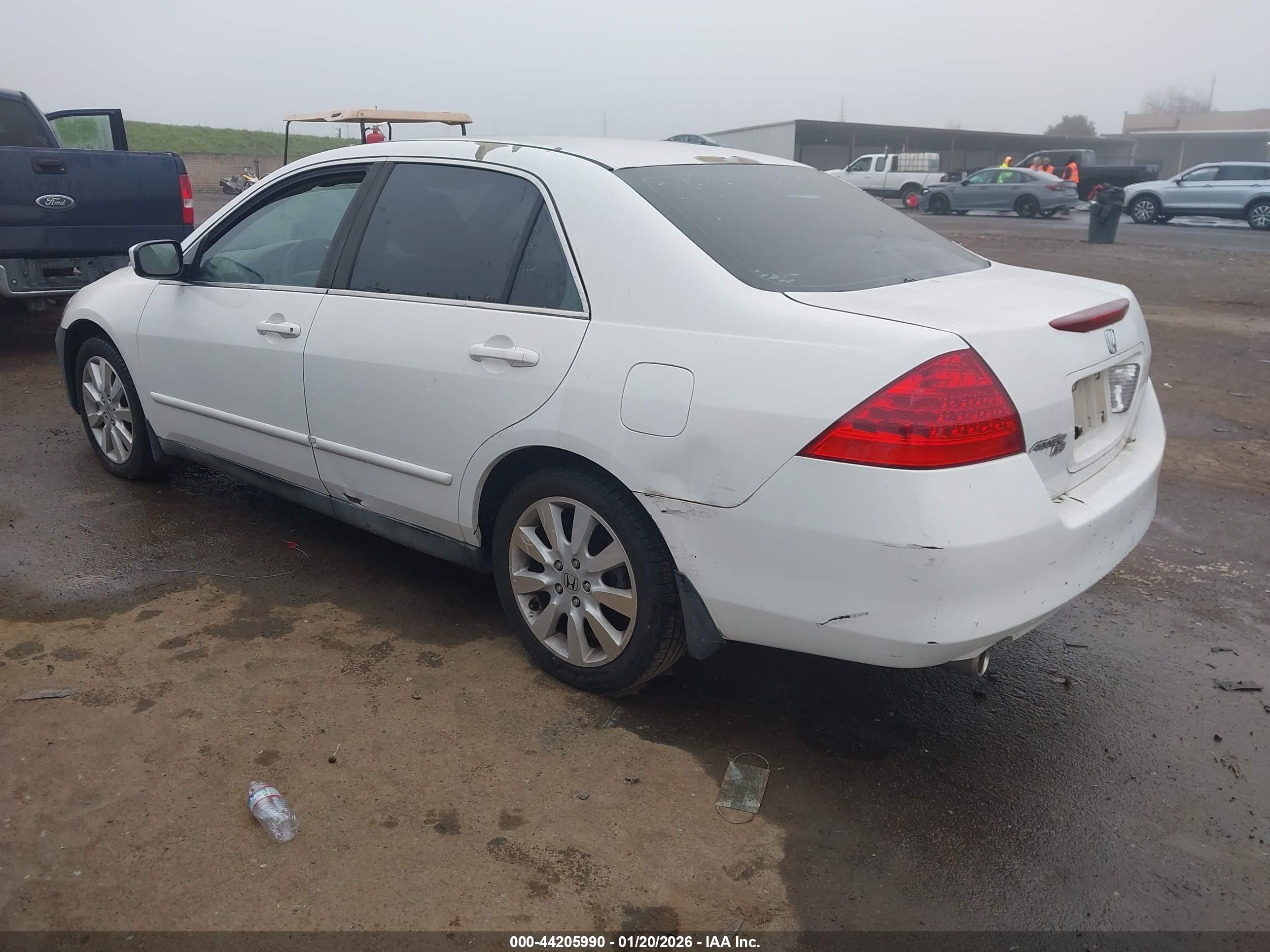 HONDA ACCORD image 3