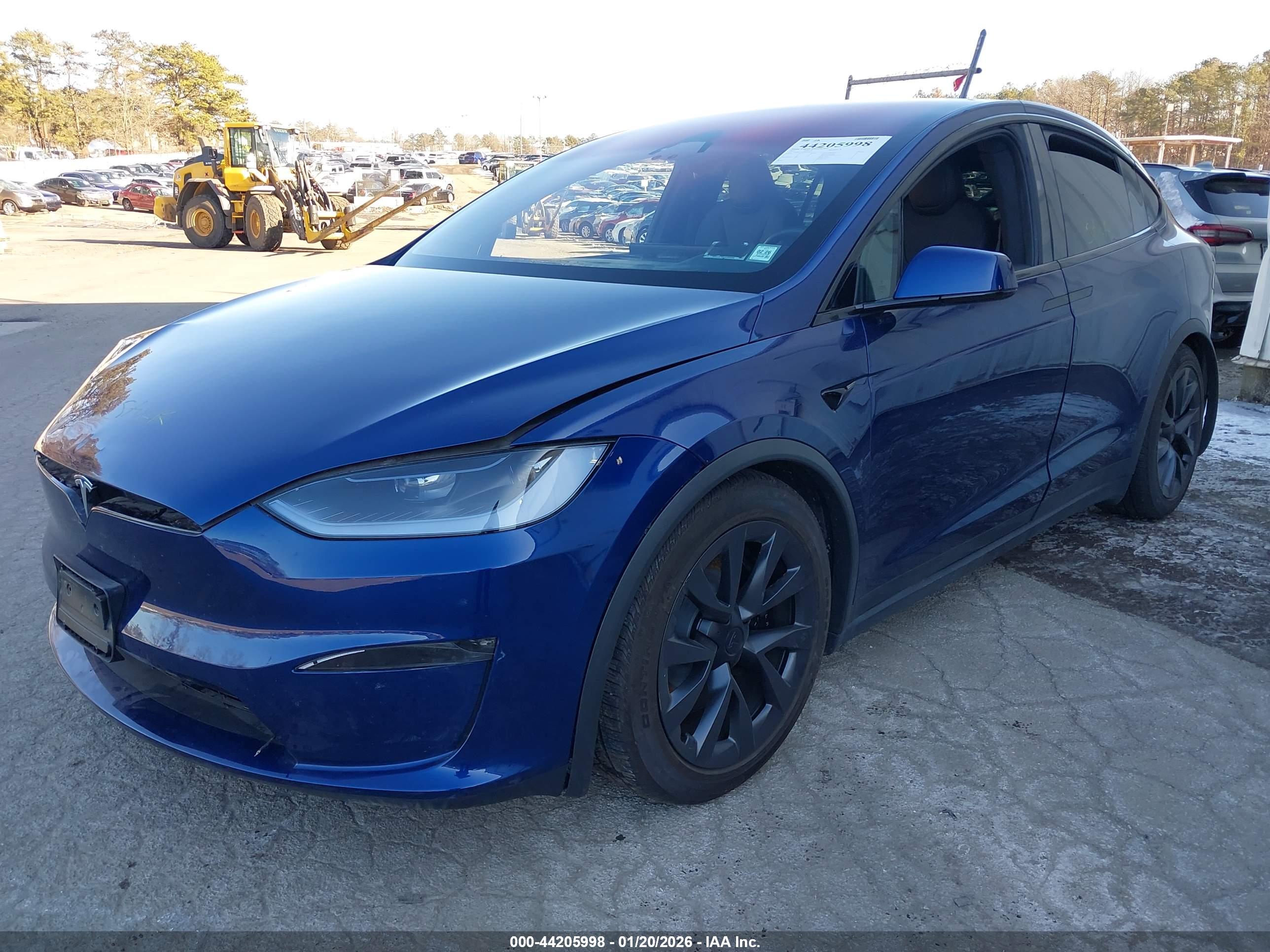 TESLA MODEL image 2