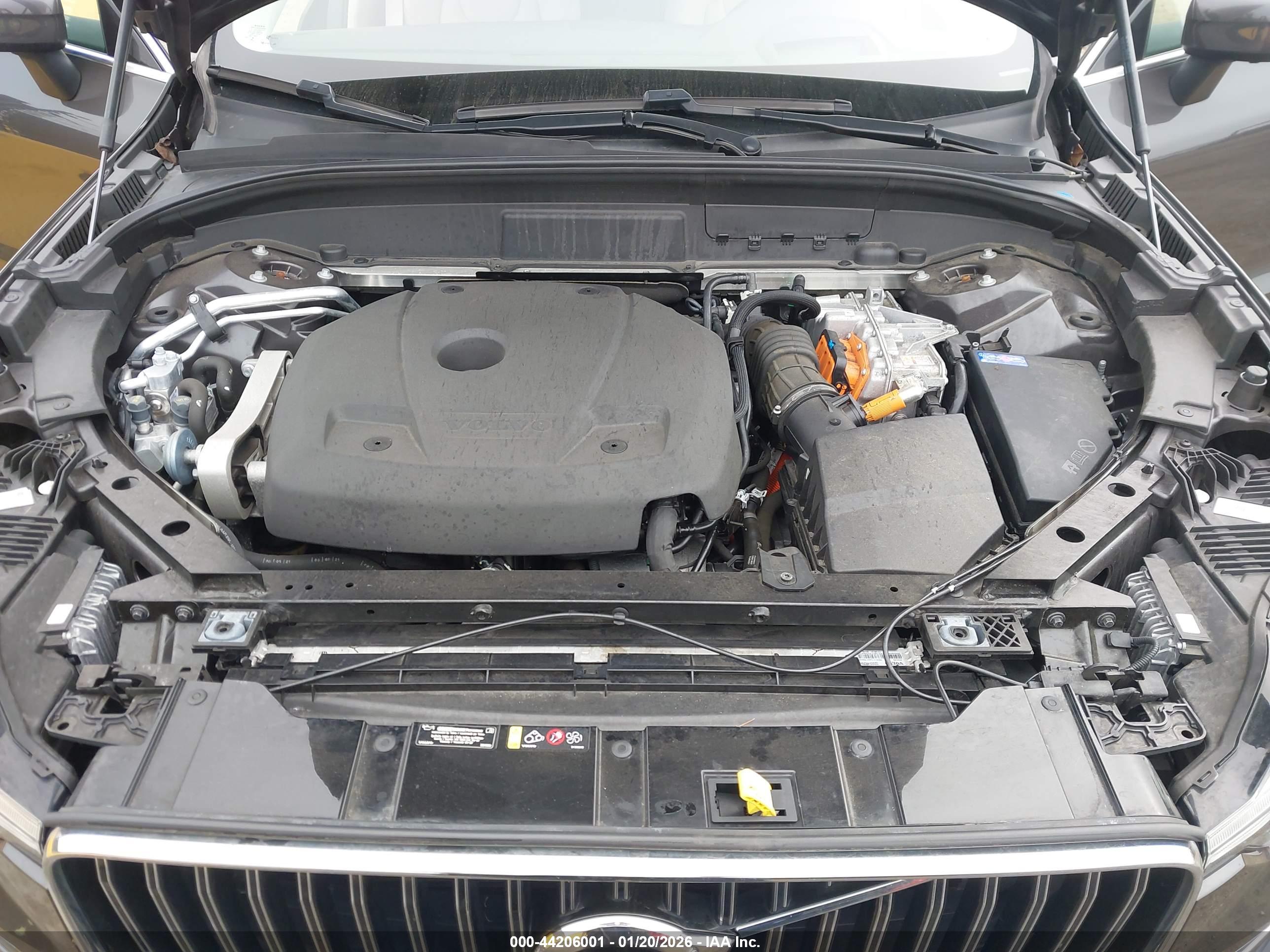 VOLVO XC60 image 10