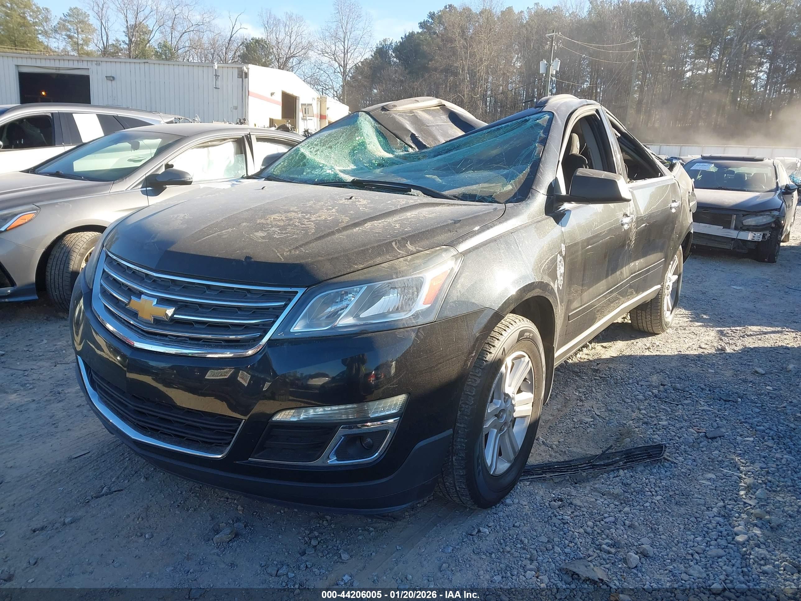 CHEVROLET TRAVERSE image 2