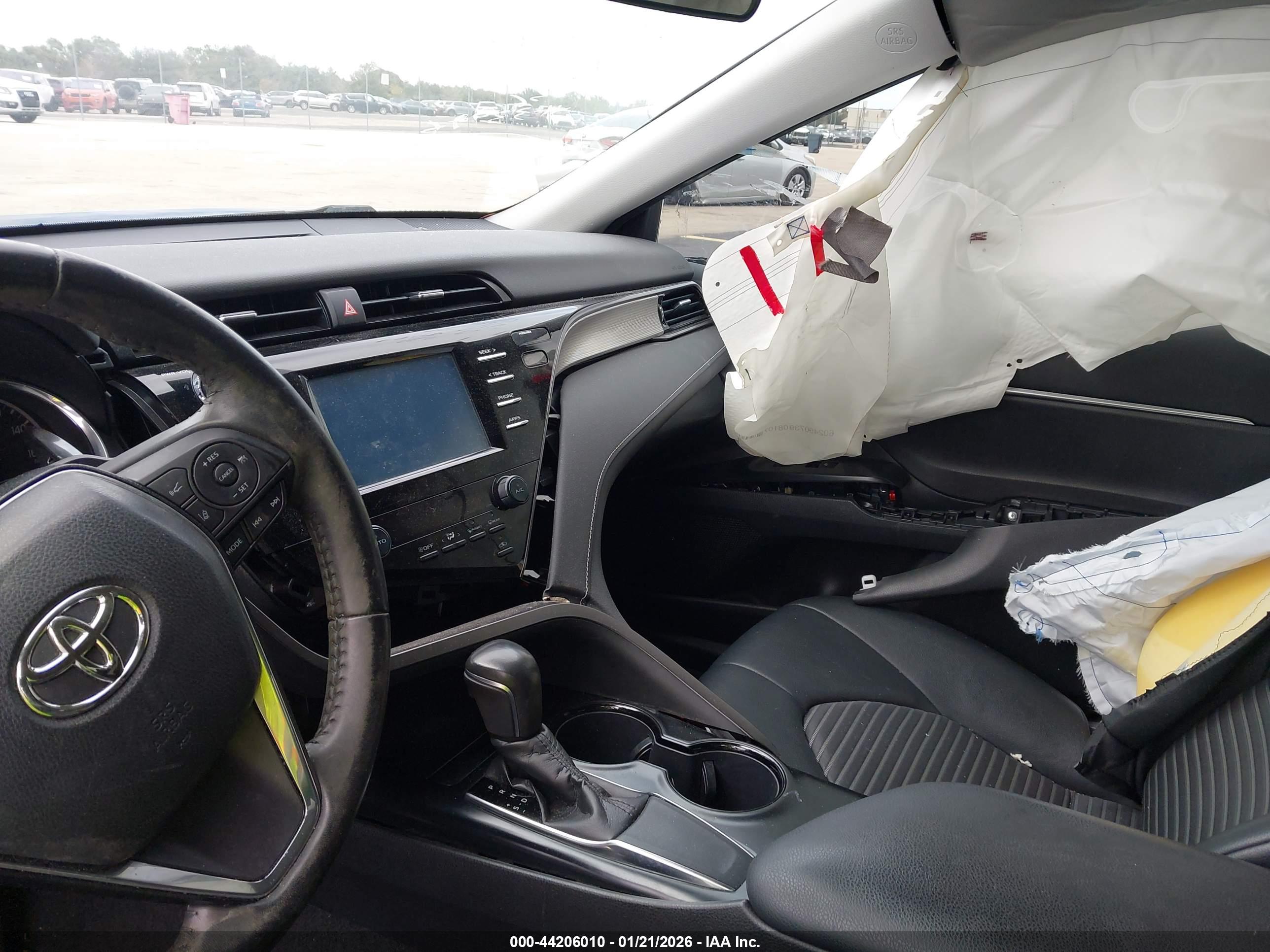 TOYOTA CAMRY image 5